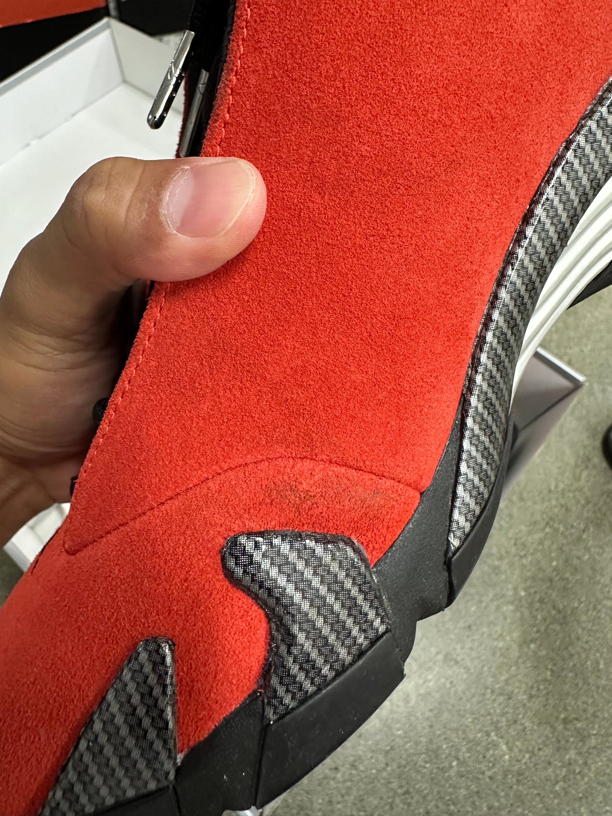 AIR JORDAN 14 FERRARI 2025 - SIZE 10 (WORN)