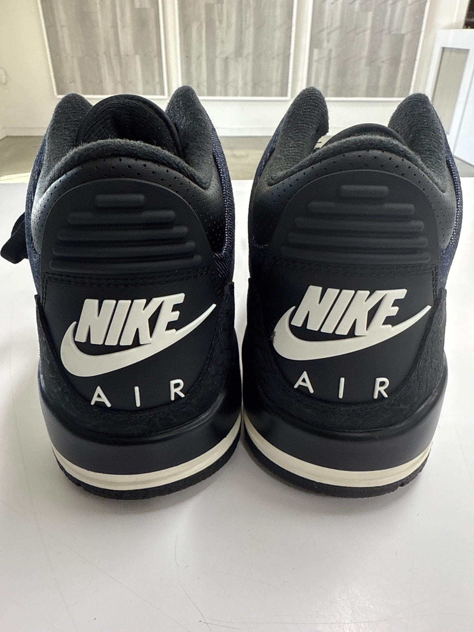 AIR JORDAN 3 LEVIS INDIGO - SIZE 9.5 (WORN)