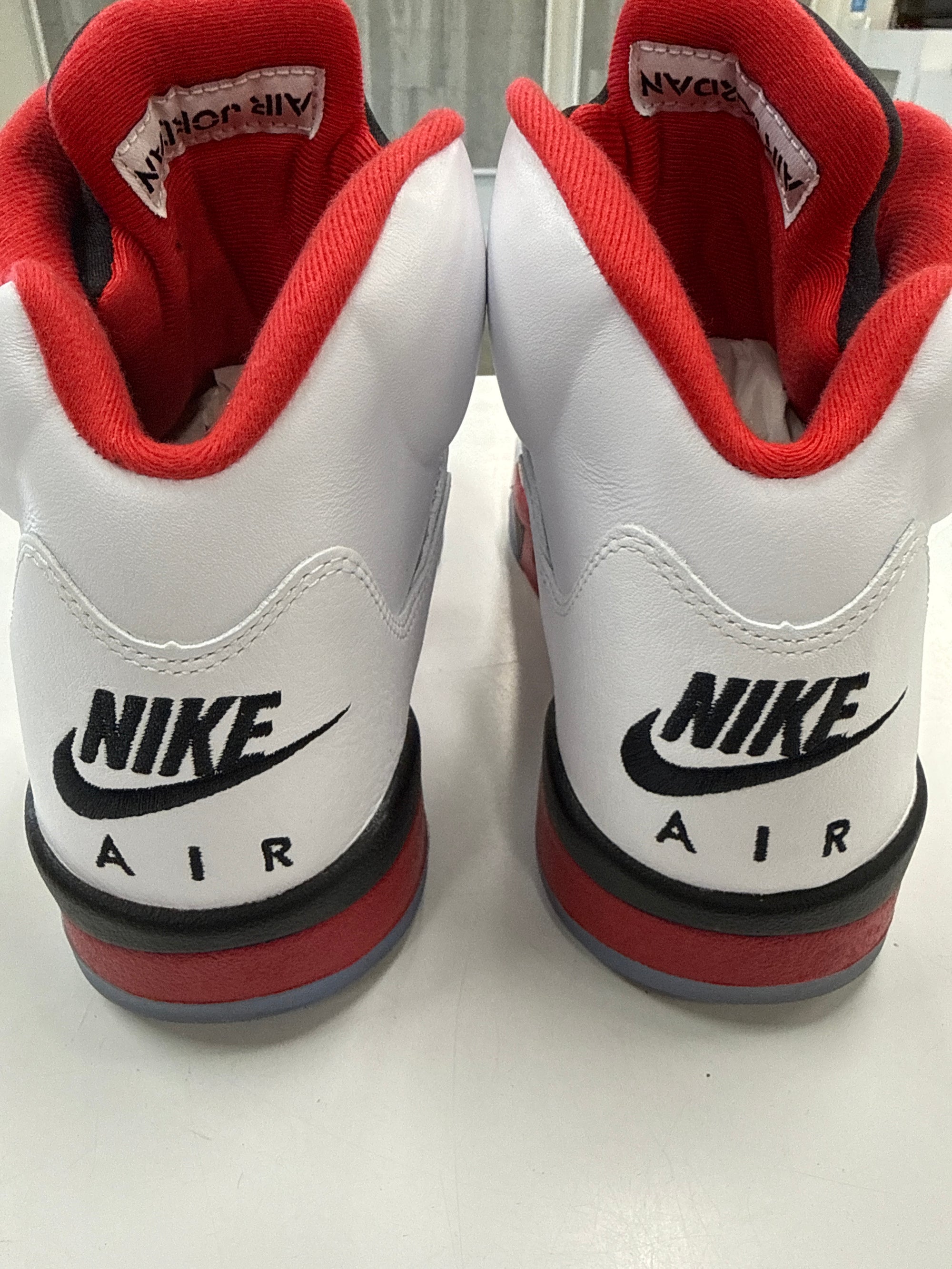 AIR JORDAN 5 FIRE RED BLACK TONGUE 2025 - SIZE 14 (WORN)