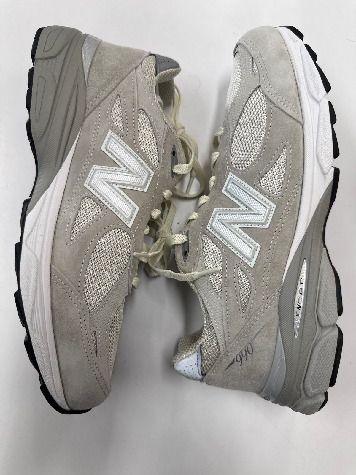 NEW BALANCE 990 KITH HALLOW - SIZE 11 (WORN)