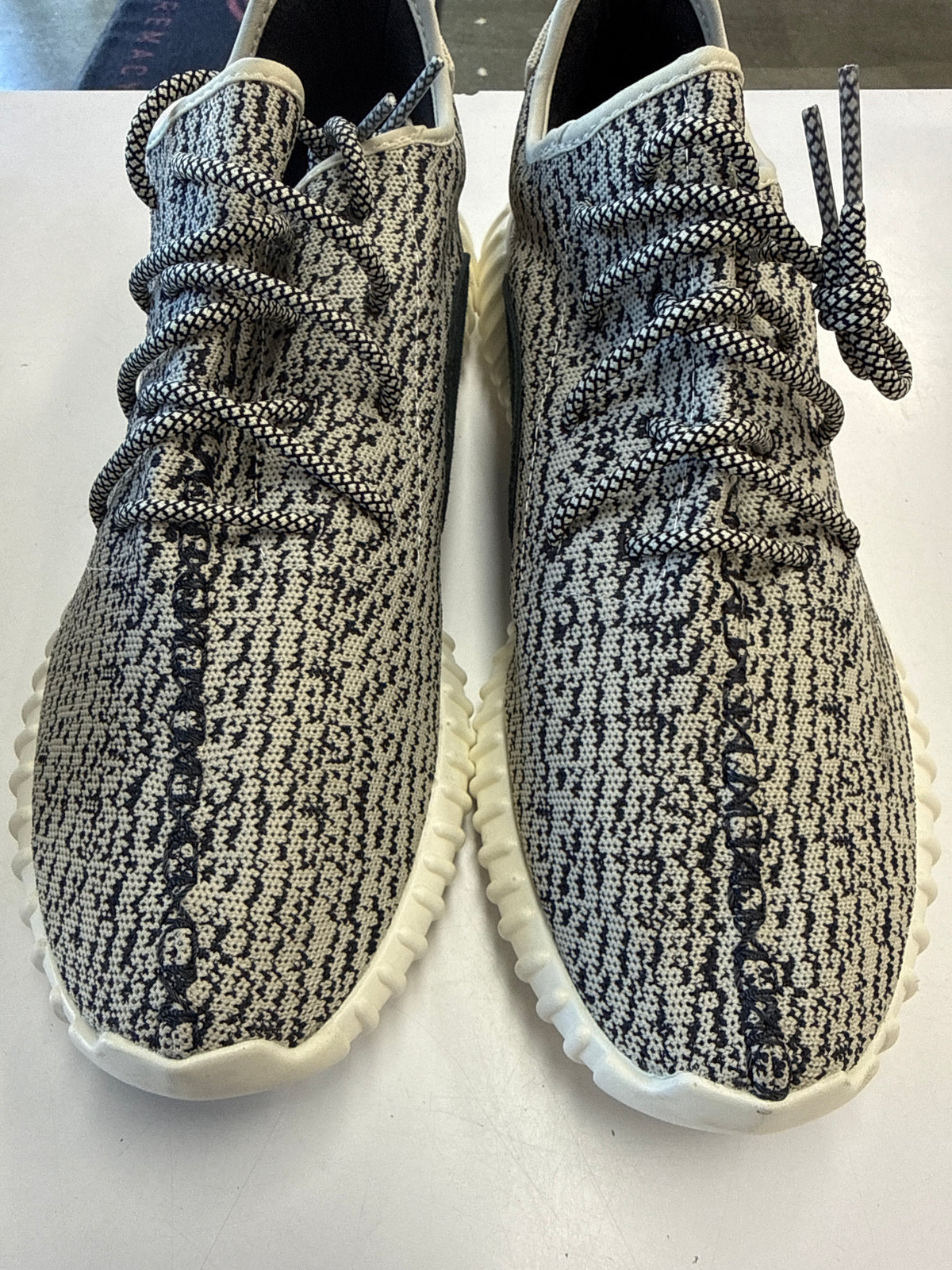 YEEZY BOOST 350 V2 TURTLE DOVE 2022 - SIZE 13 (WORN)