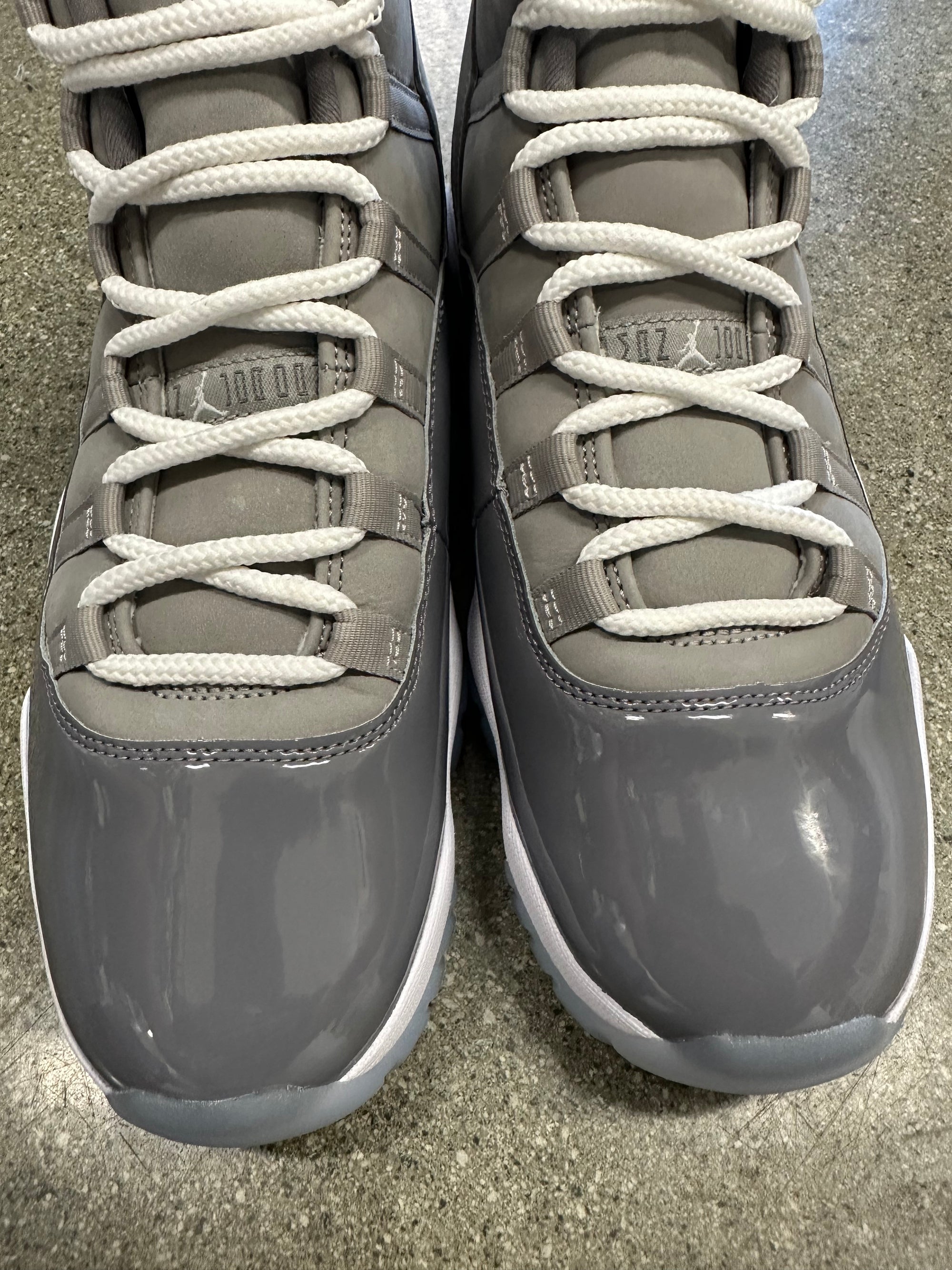 AIR JORDAN 11 COOL GREY 2021 - SIZE 10.5 (WORN)