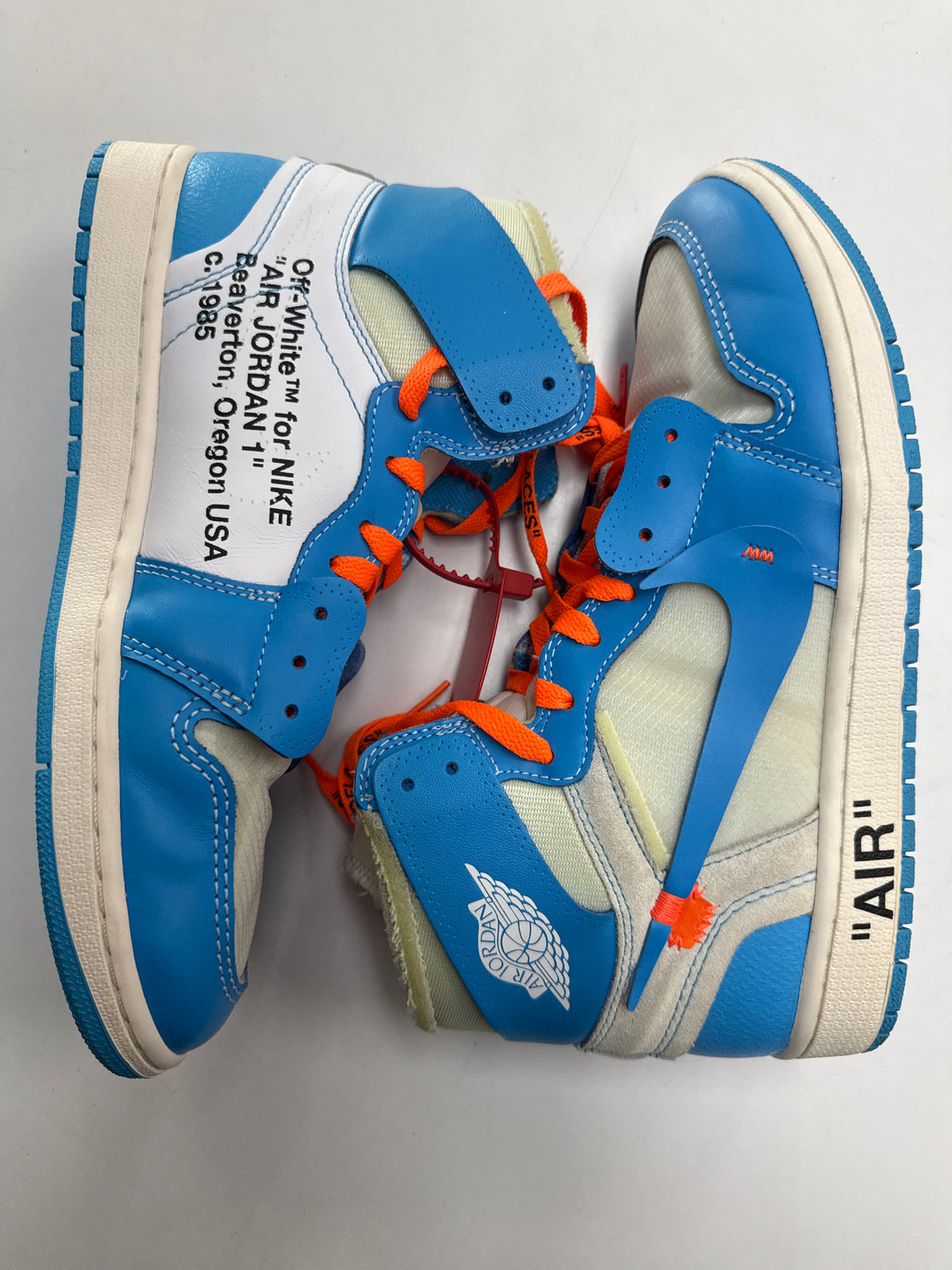 OFF WHITE AIR JORDAN 1 HIGH UNIVERSITY BLUE - SIZE 9.5 (WORN)