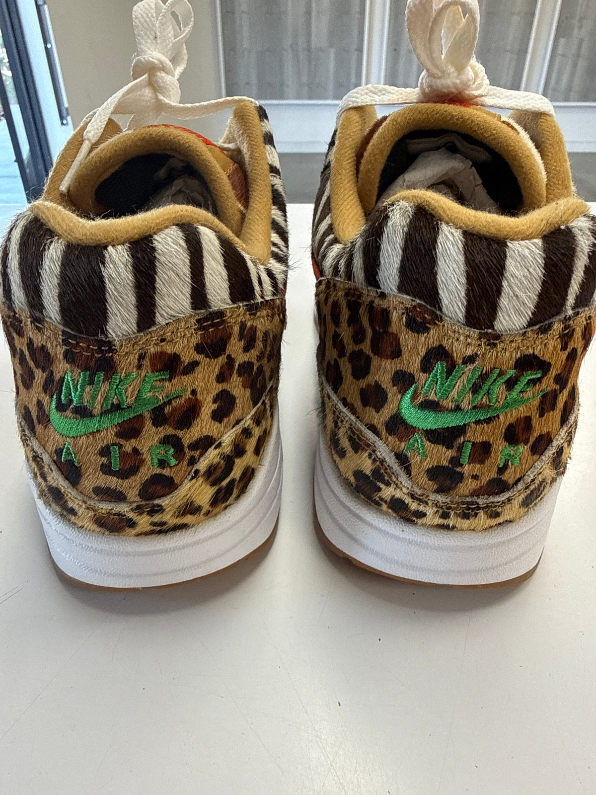 AIR MAX 1 ATMOS ANIMAL PACK 2.0 (ALL BLACK BOX) - SIZE 9 (WORN)