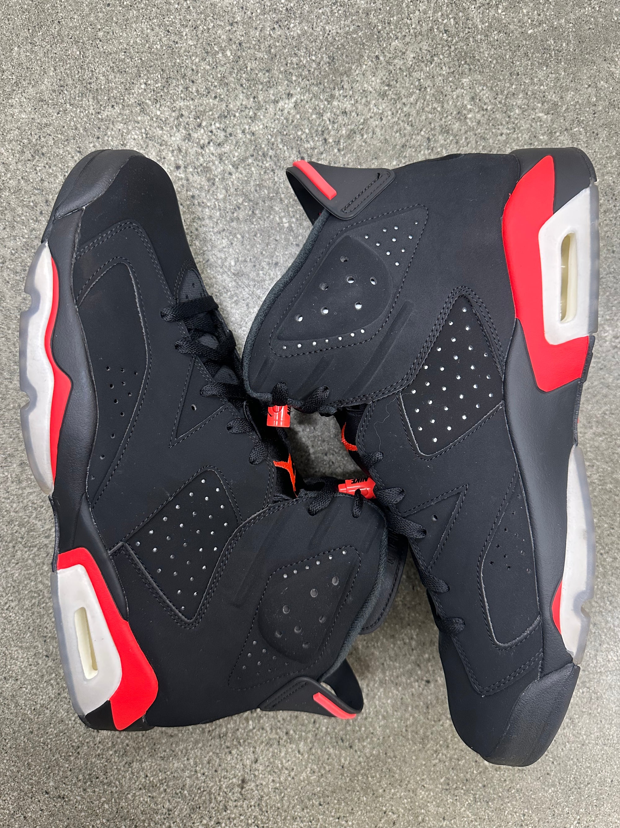 AIR JORDAN 6 BLACK INFRARED 2019 - SIZE 13 (WORN)