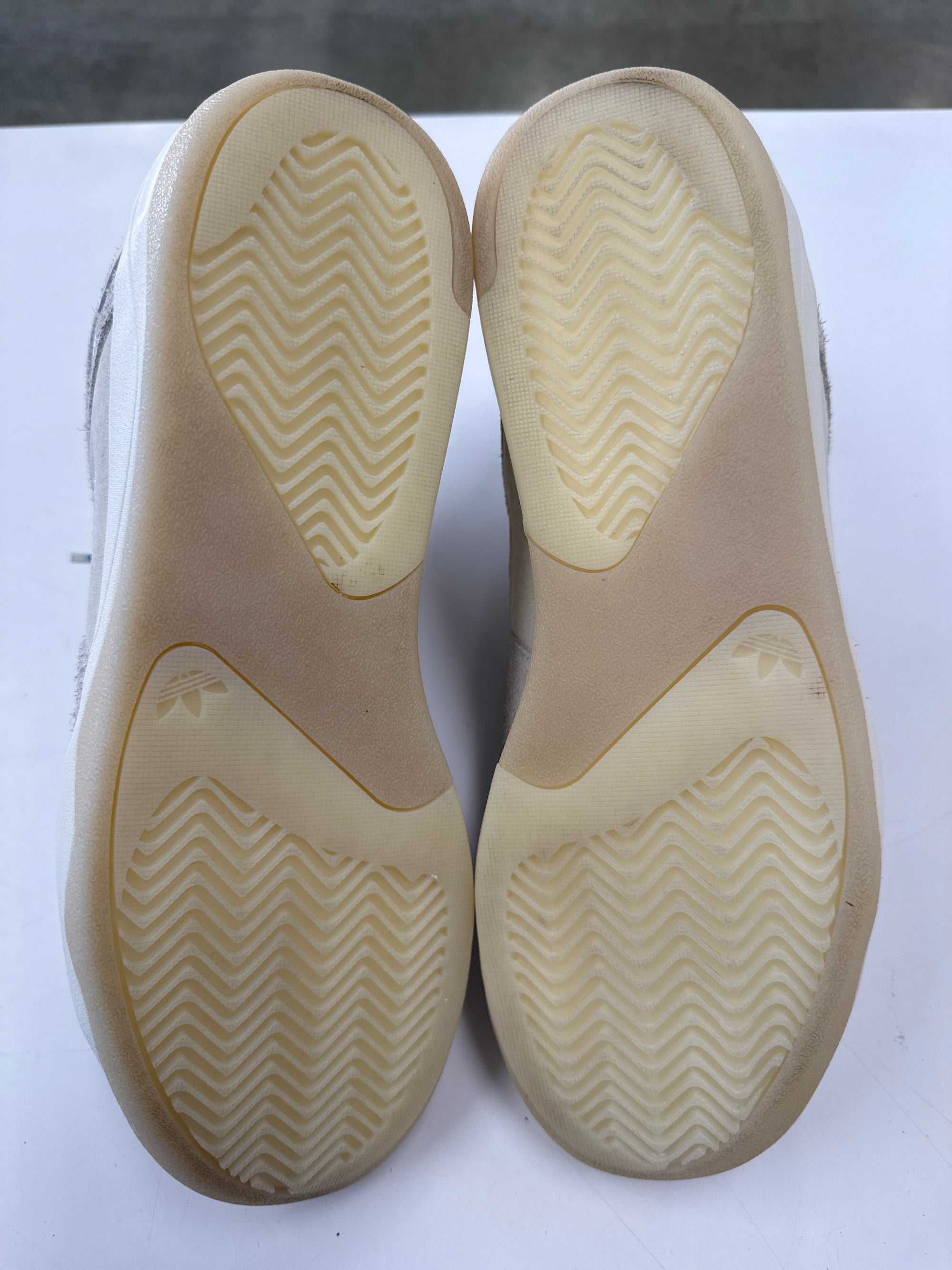 ADIDAS BADBO 1.0 RESILENCE - SIZE 10 (WORN) - SUPER CLEAN