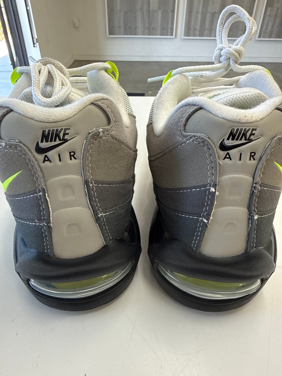 AIR MAX 95 OG BIG BUBBLE NEON - SIZE 11 (WORN)