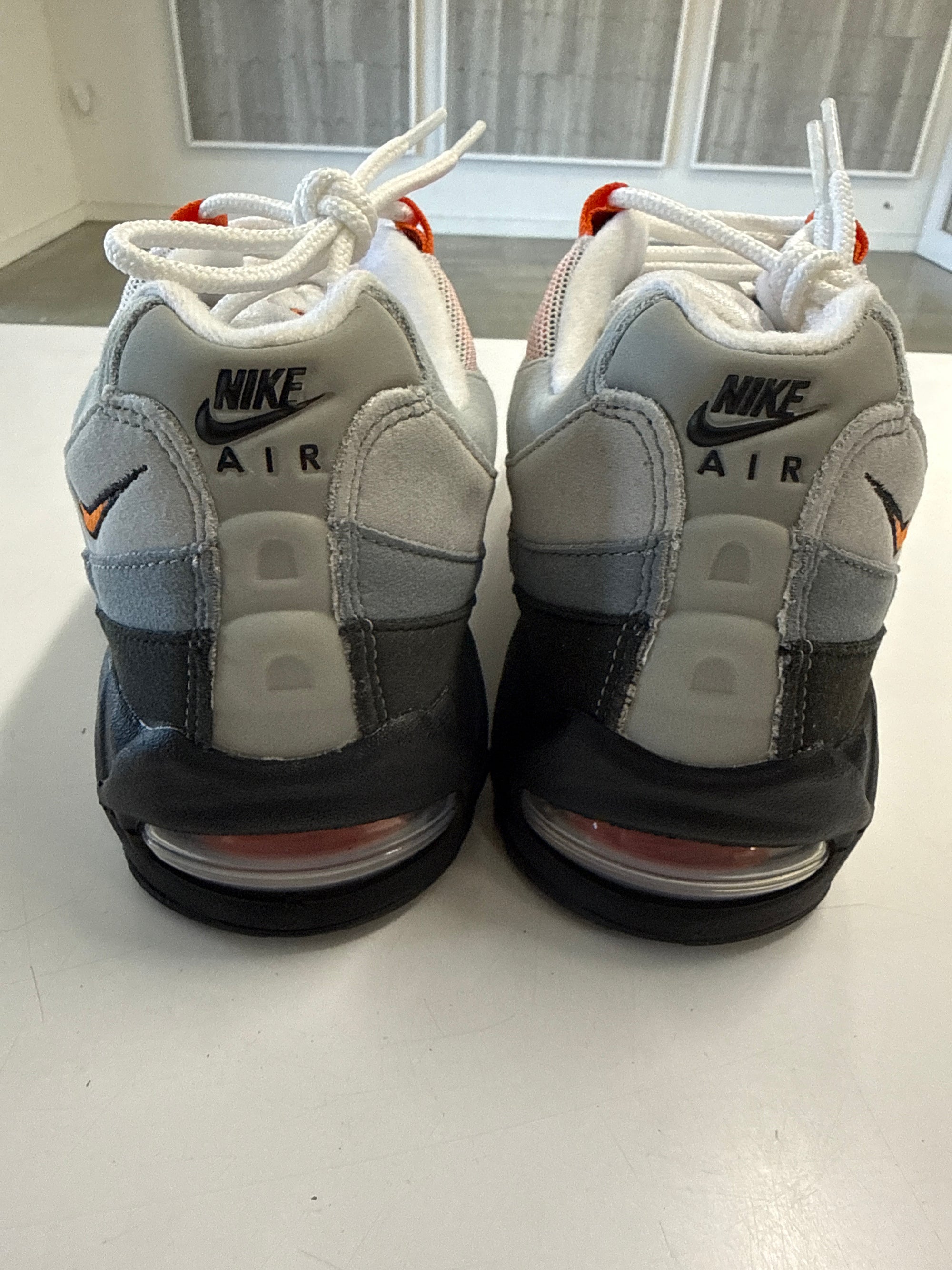 AIR MAX 95 OG BIG BUBBLE BRIGHT MANDARIN 2025 - SIZE 9 (WORN)