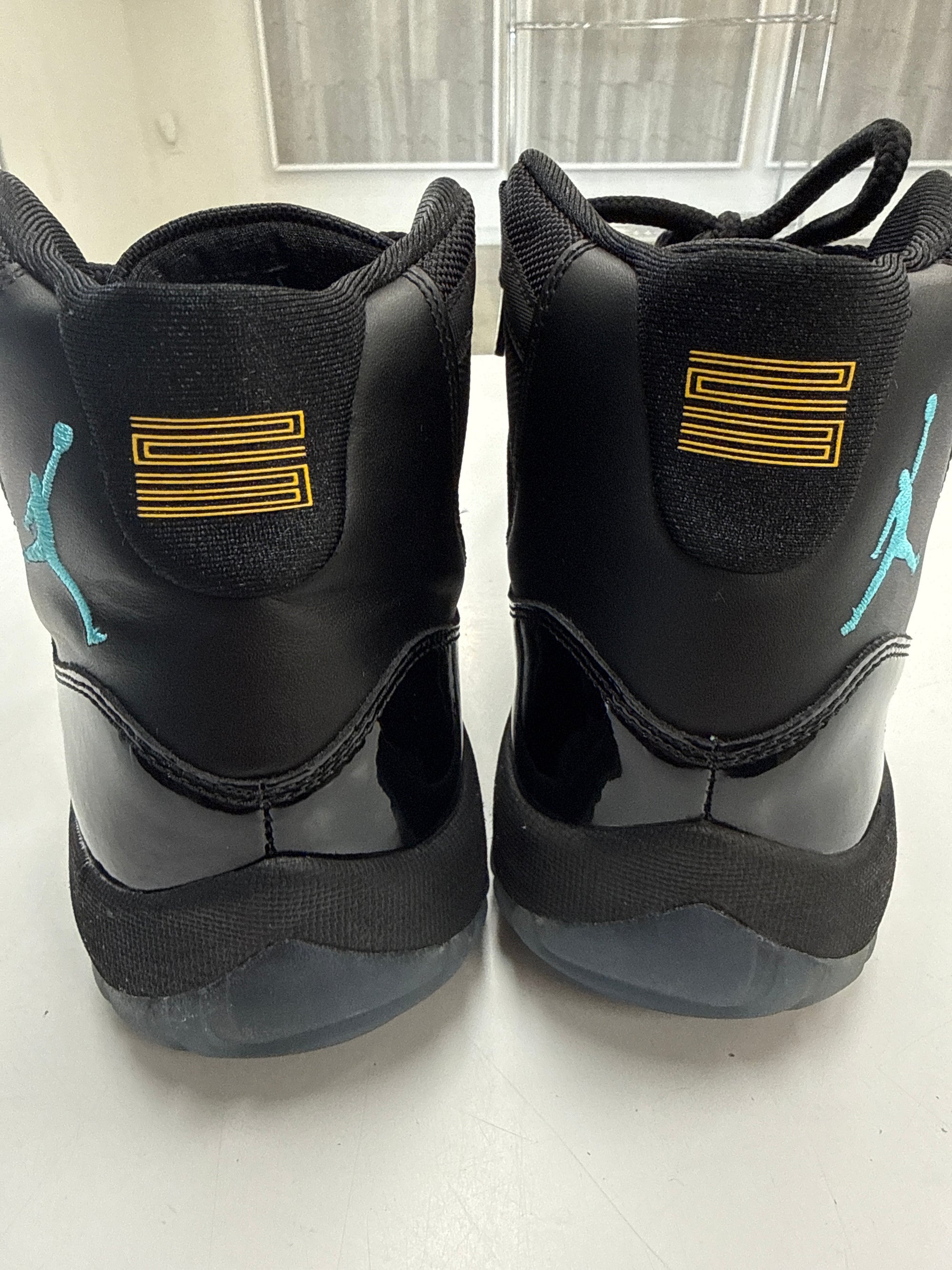 AIR JORDAN 11 GAMMA 2013 - SIZE 10.5 (WORN)