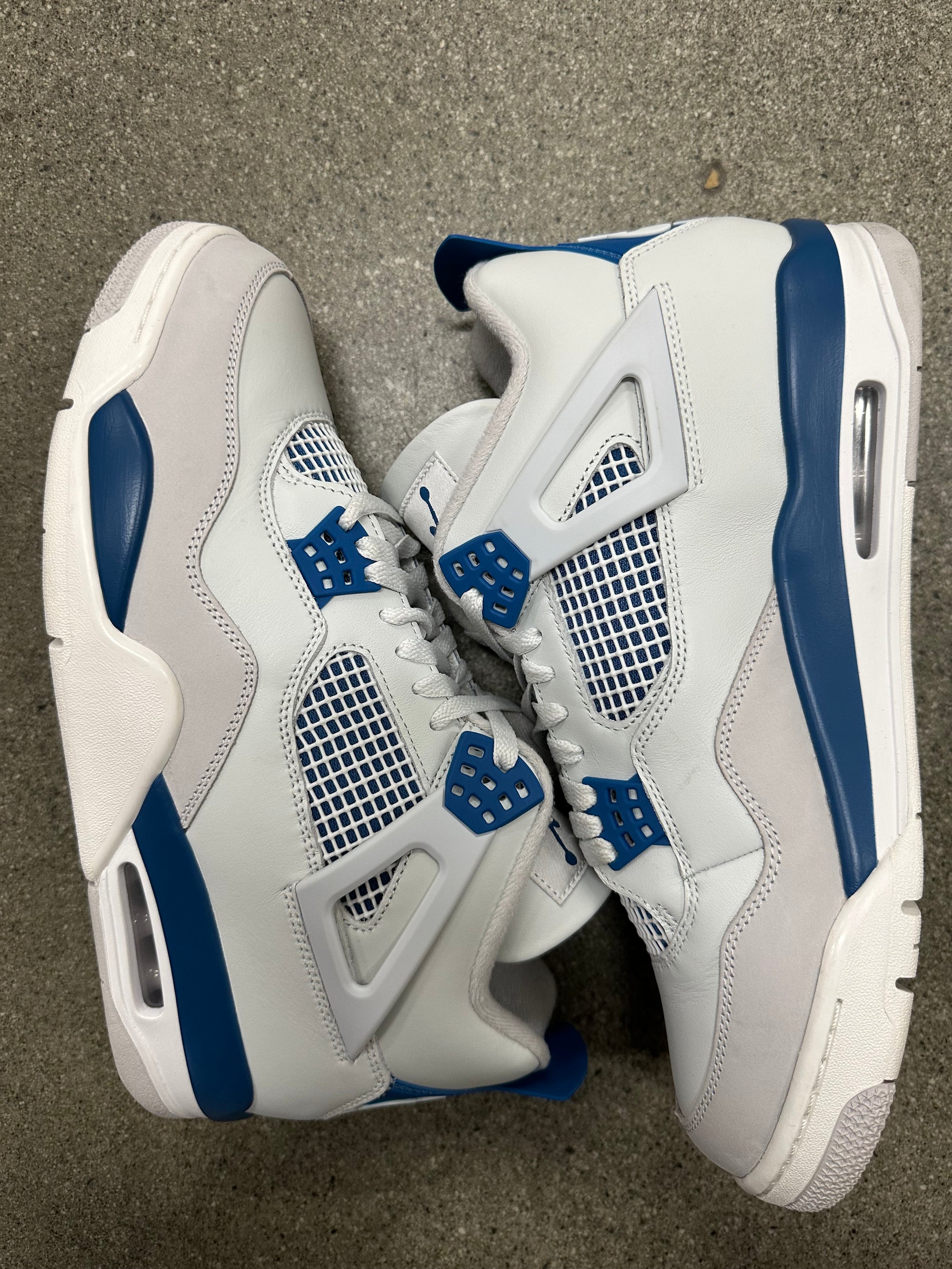 AIR JORDAN 4 MILITARY BLUE 2024 - SIZE 12 (WORN)