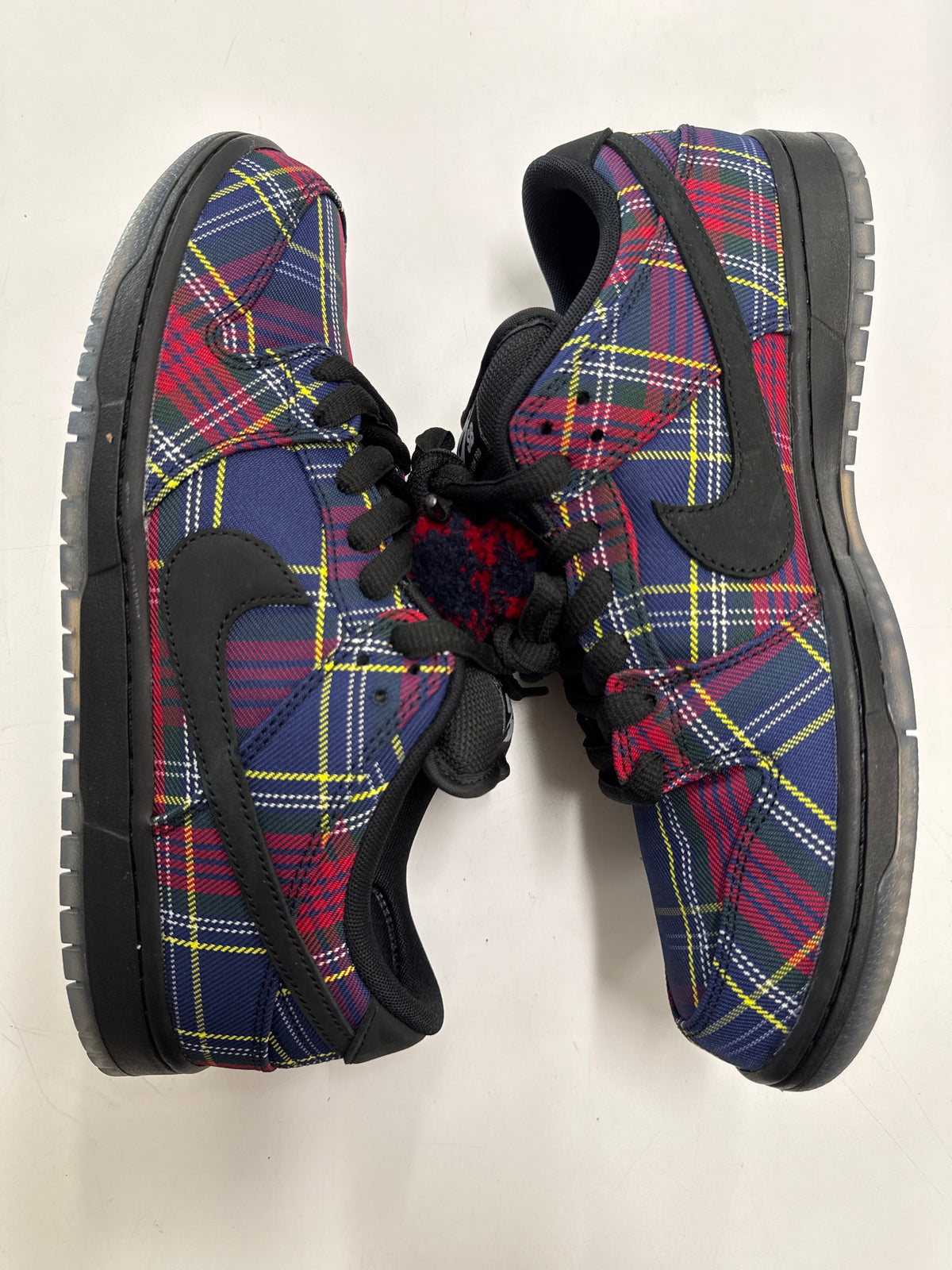 SB DUNK LOW NARDWUAR - SIZE 10 (WORN)