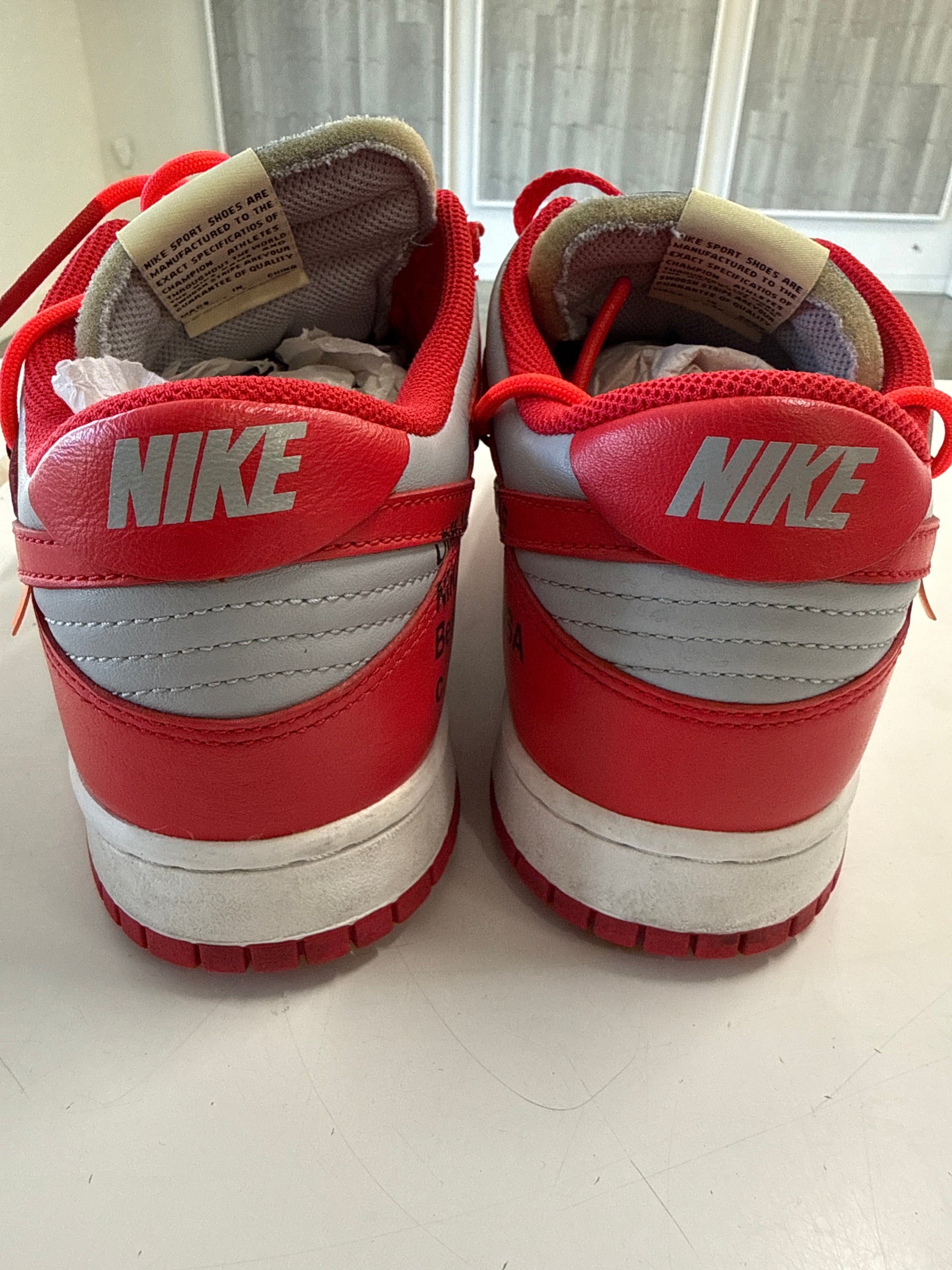 OFF WHITE DUNK LOW UNIVERSITY RED - SIZE 8.5 (WORN)
