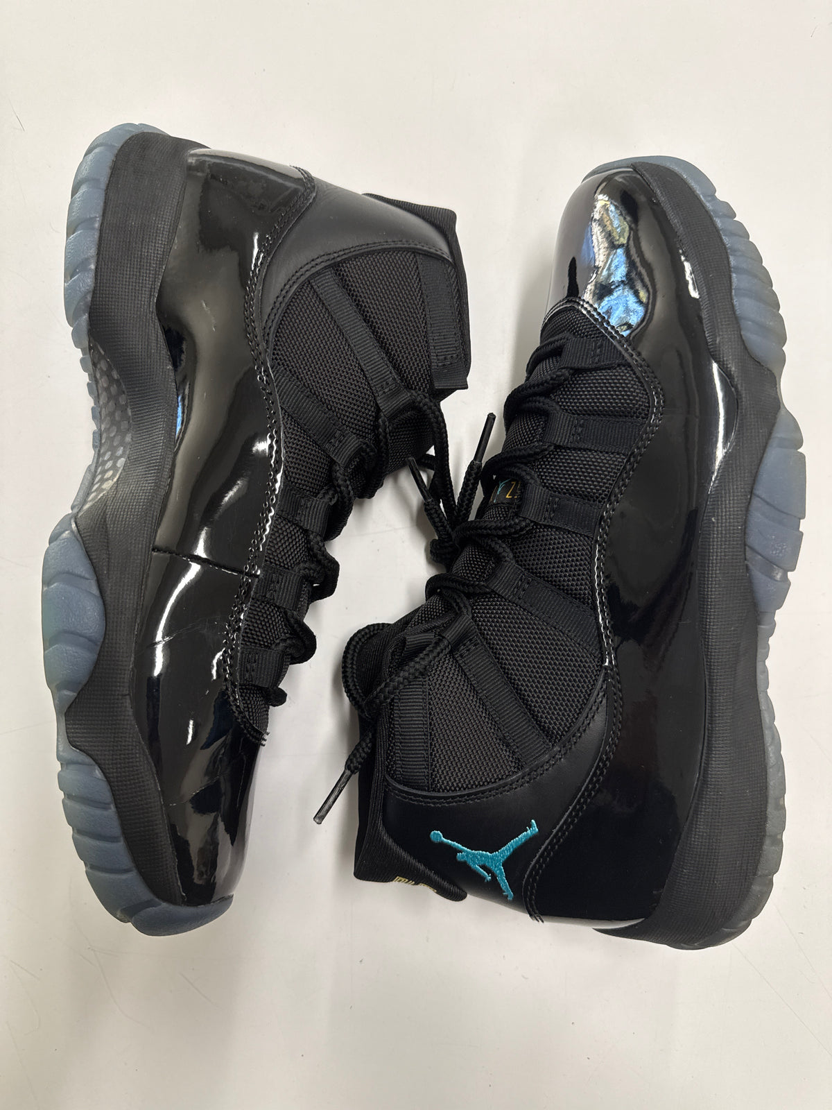 AIR JORDAN 11 GAMMA 2025 - SIZE 10 (WORN)