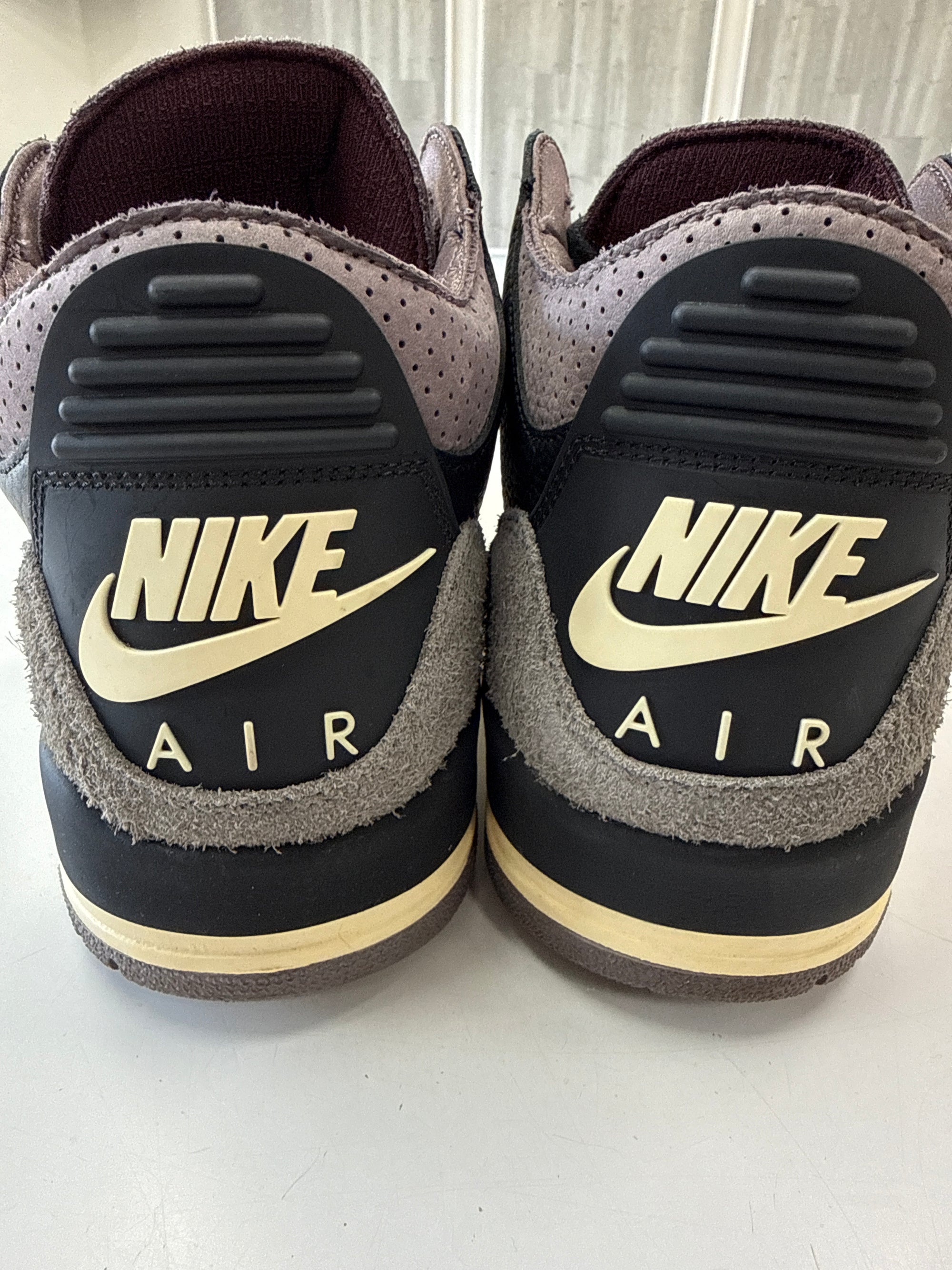 WMNS AIR JORDAN 3 A MA WHILE YOU WERE SLEEPING - SIZE W13.5 M12 (WORN)