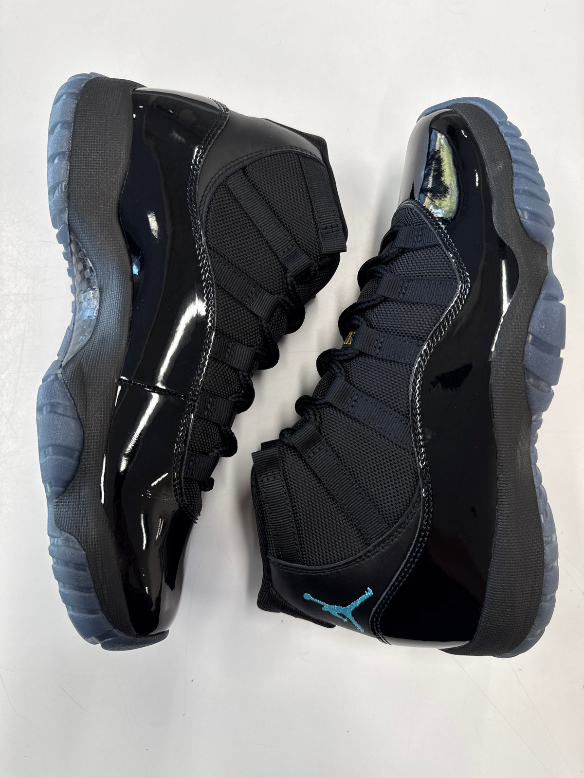 AIR JORDAN 11 GAMMA 2025 - SIZE 8.5 (WORN) - SUPER CLEAN