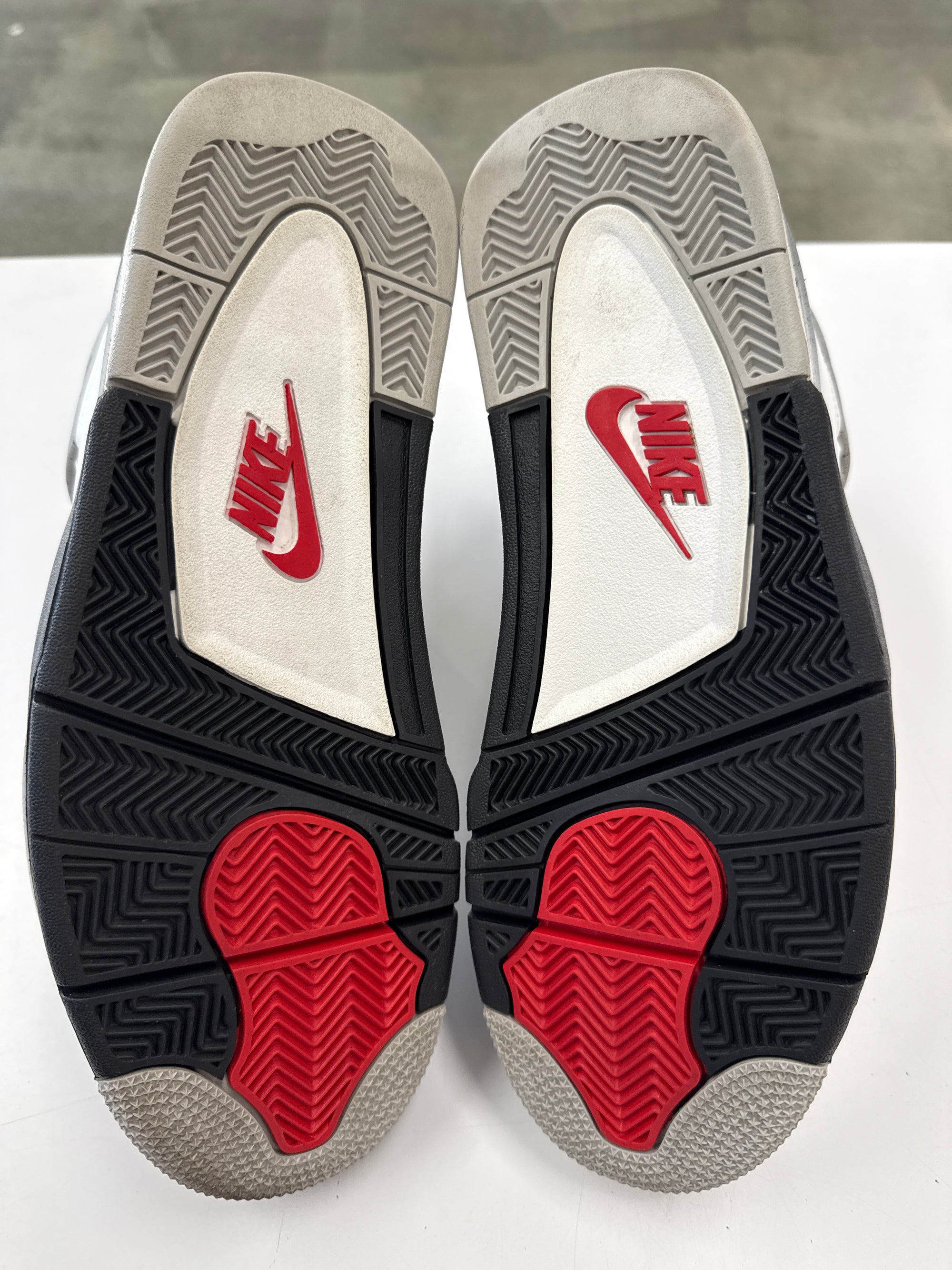 AIR JORDAN 4 WHITE CEMENT 2025 - SIZE 11 (WORN) - SUPER CLEAN