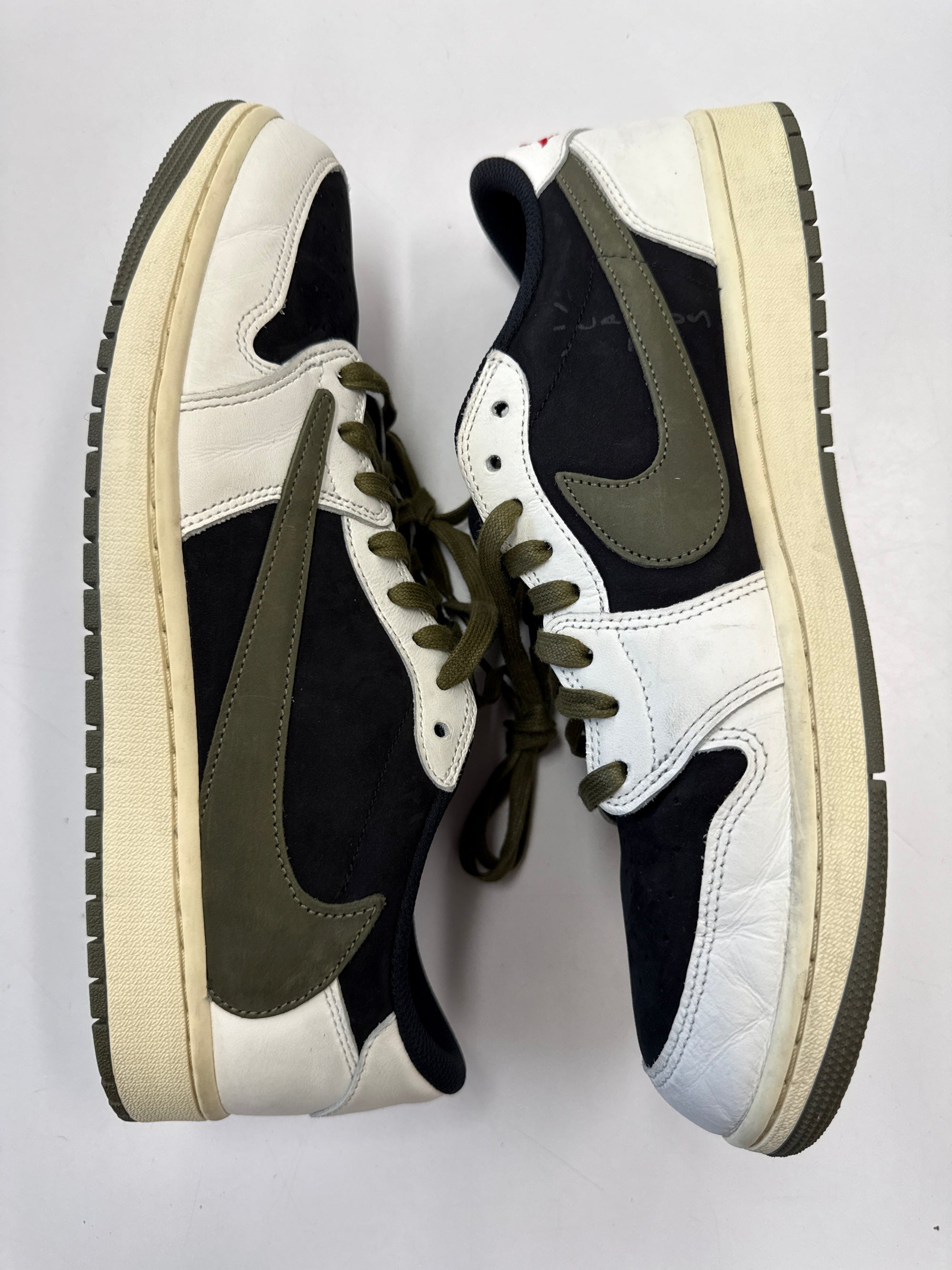 WMNS AIR JORDAN 1 LOW OLIVE - SIZE W13.5 M12 (WORN)