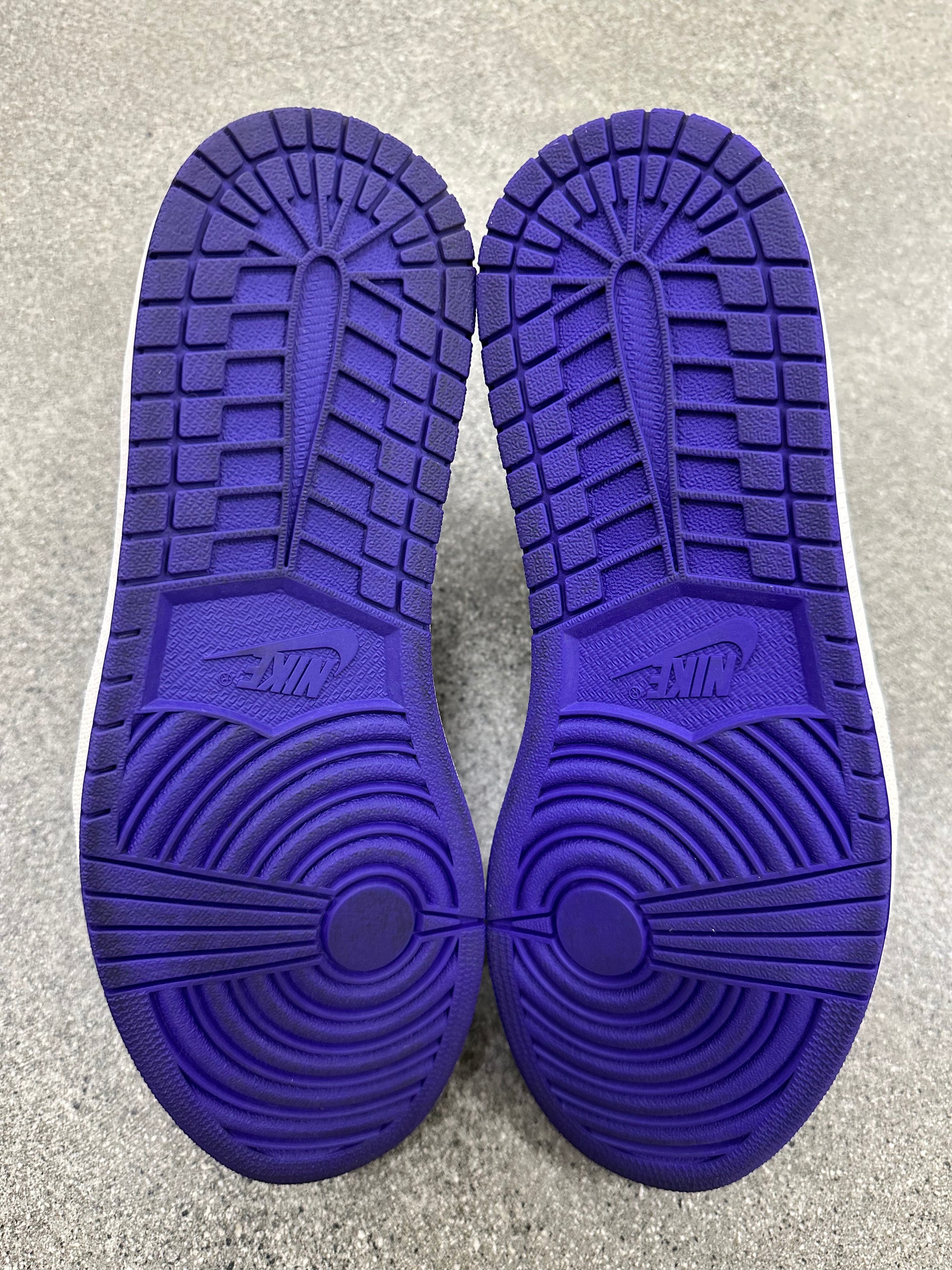AIR JORDAN 1 COURT PURPLE 1.0 - SIZE 11.5 (WORN)