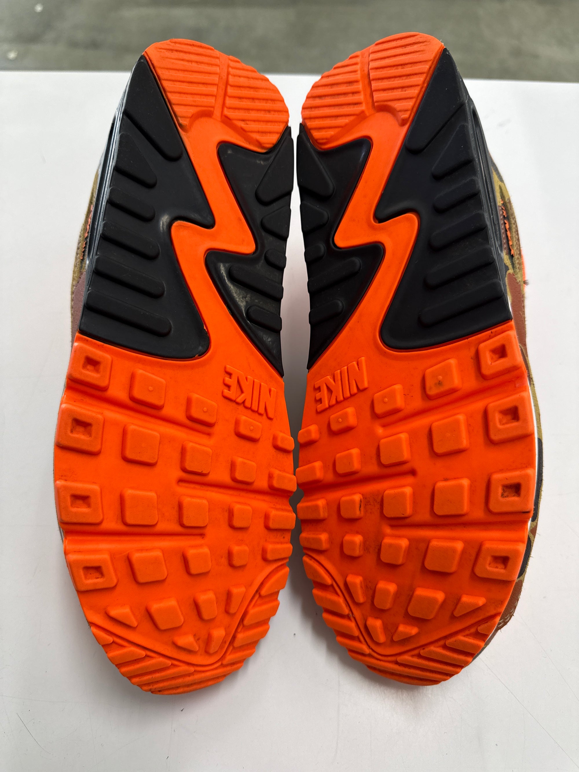 AIR MAX 90 DUCK CAMO ORANGE - SIZE 10.5 (WORN)