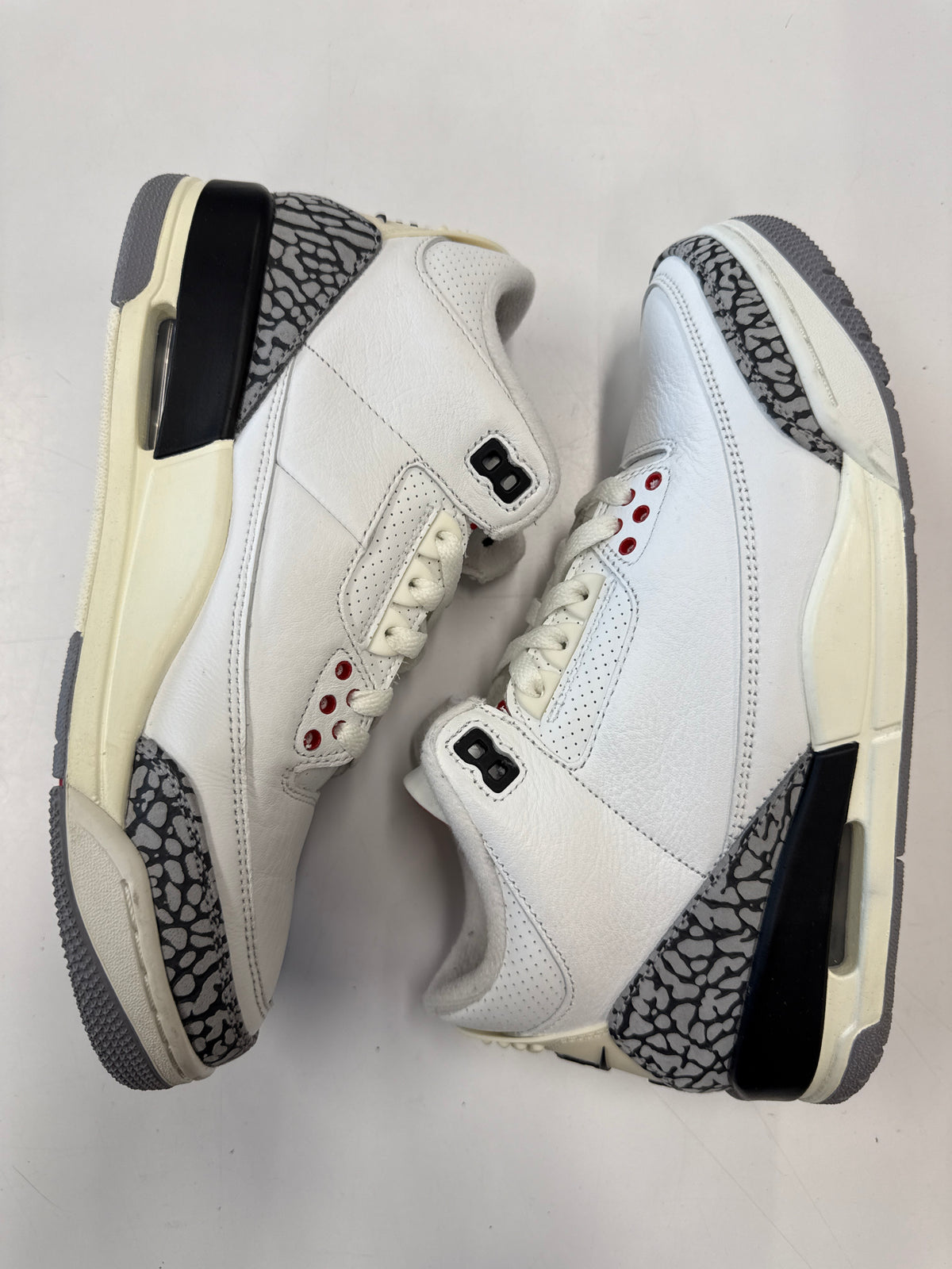 AIR JORDAN 3 REIMAGINED - SIZE 7.5 (WORN)
