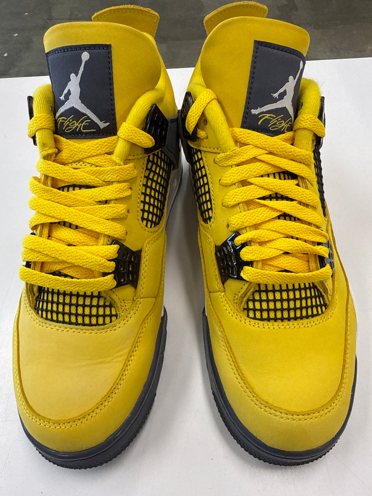 AIR JORDAN 4 LIGHTNING - SIZE 9 (WORN)