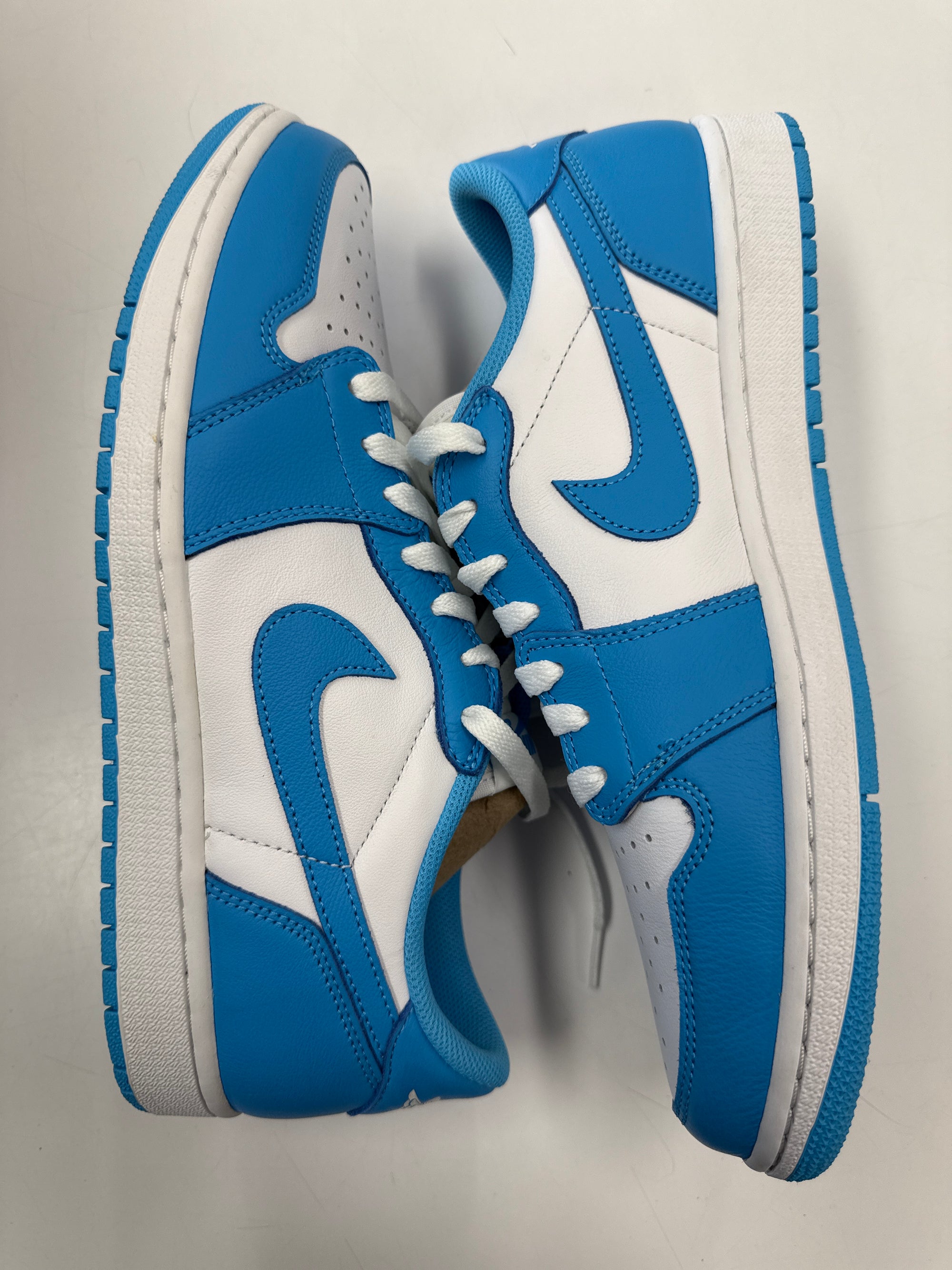 SB AIR JORDAN 1 LOW UNC - SIZE 11 (WORN)