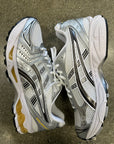 GEL KAYANO 14 WHI/YELLOW - SIZE 8.5 (WORN)
