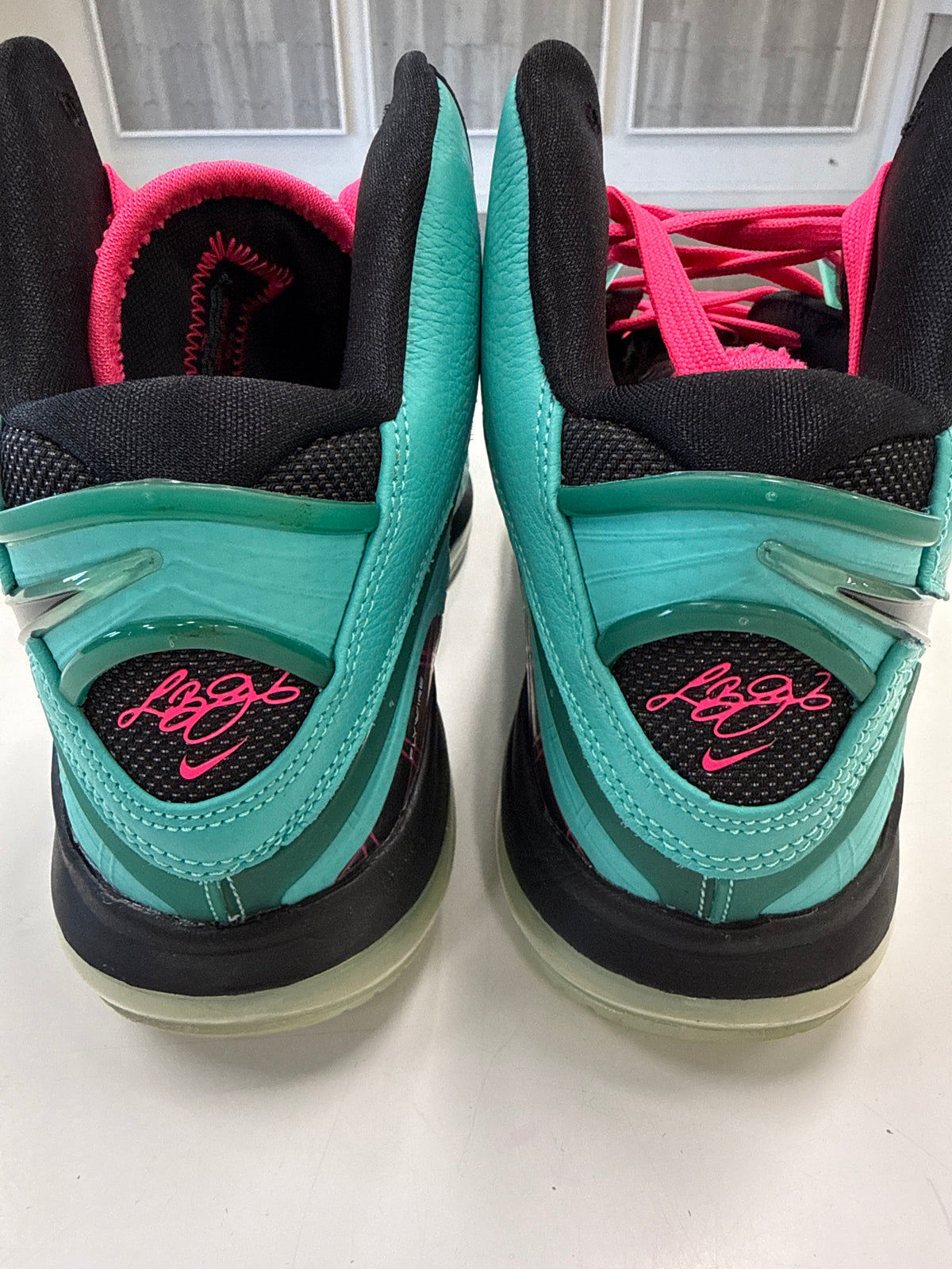 LEBRON 8 SOUTH BEACH 2021 - SIZE 10 (WORN)