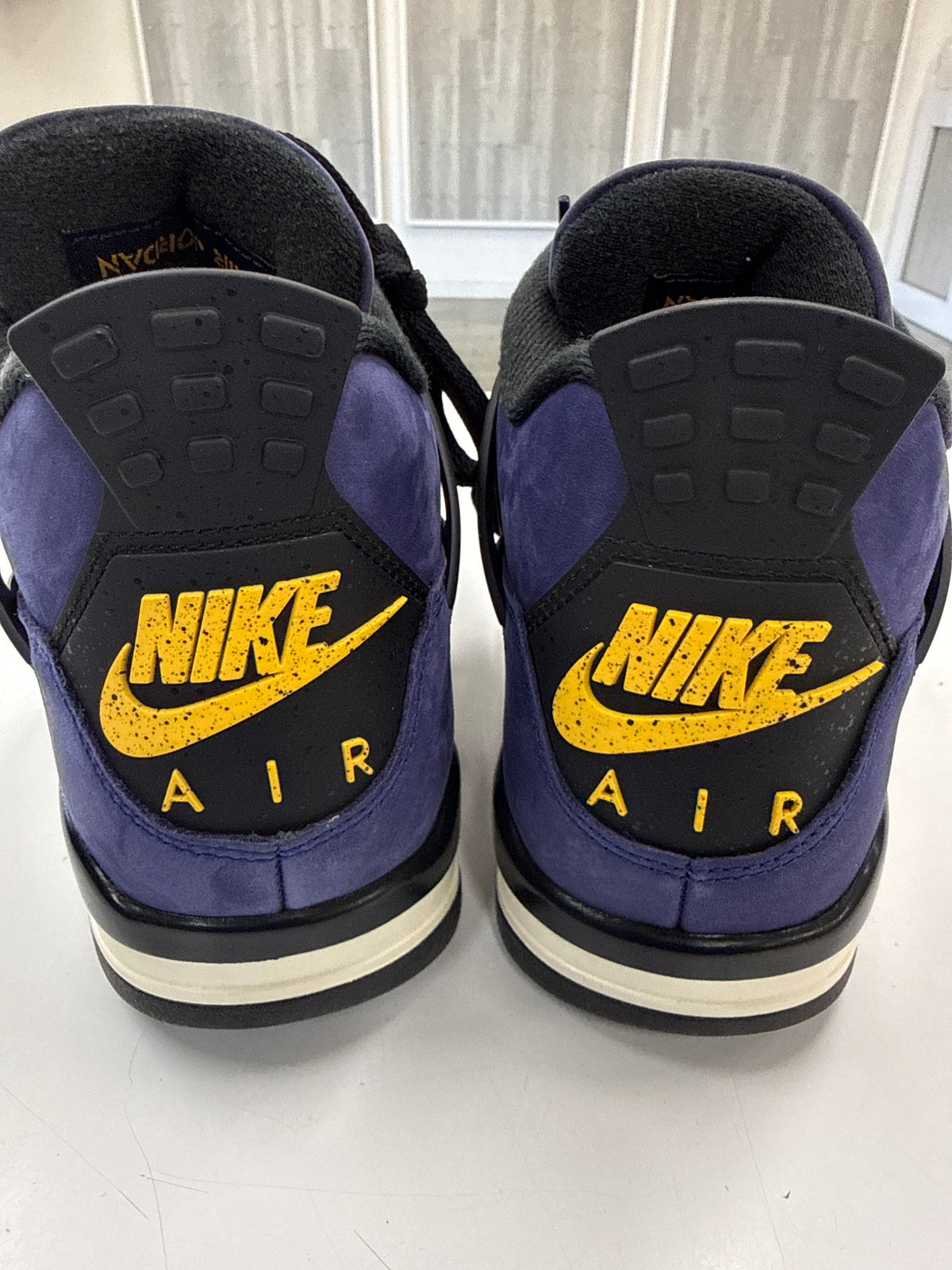AIR JORDAN 4 LAKERS - SIZE 10.5 (WORN)