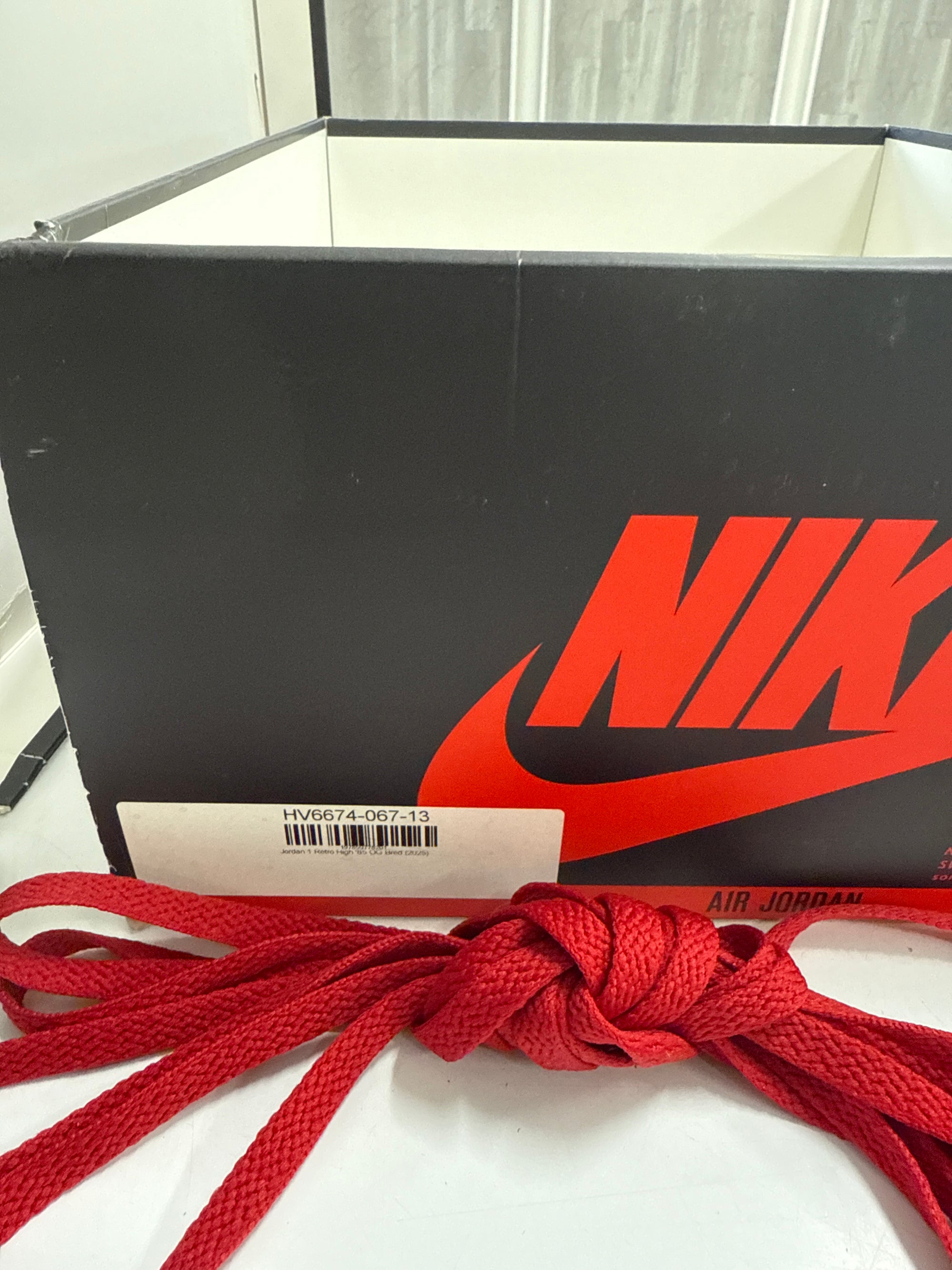 AIR JORDAN 1 HIGH '85 OG BRED 2025 - SIZE 13 (WORN)