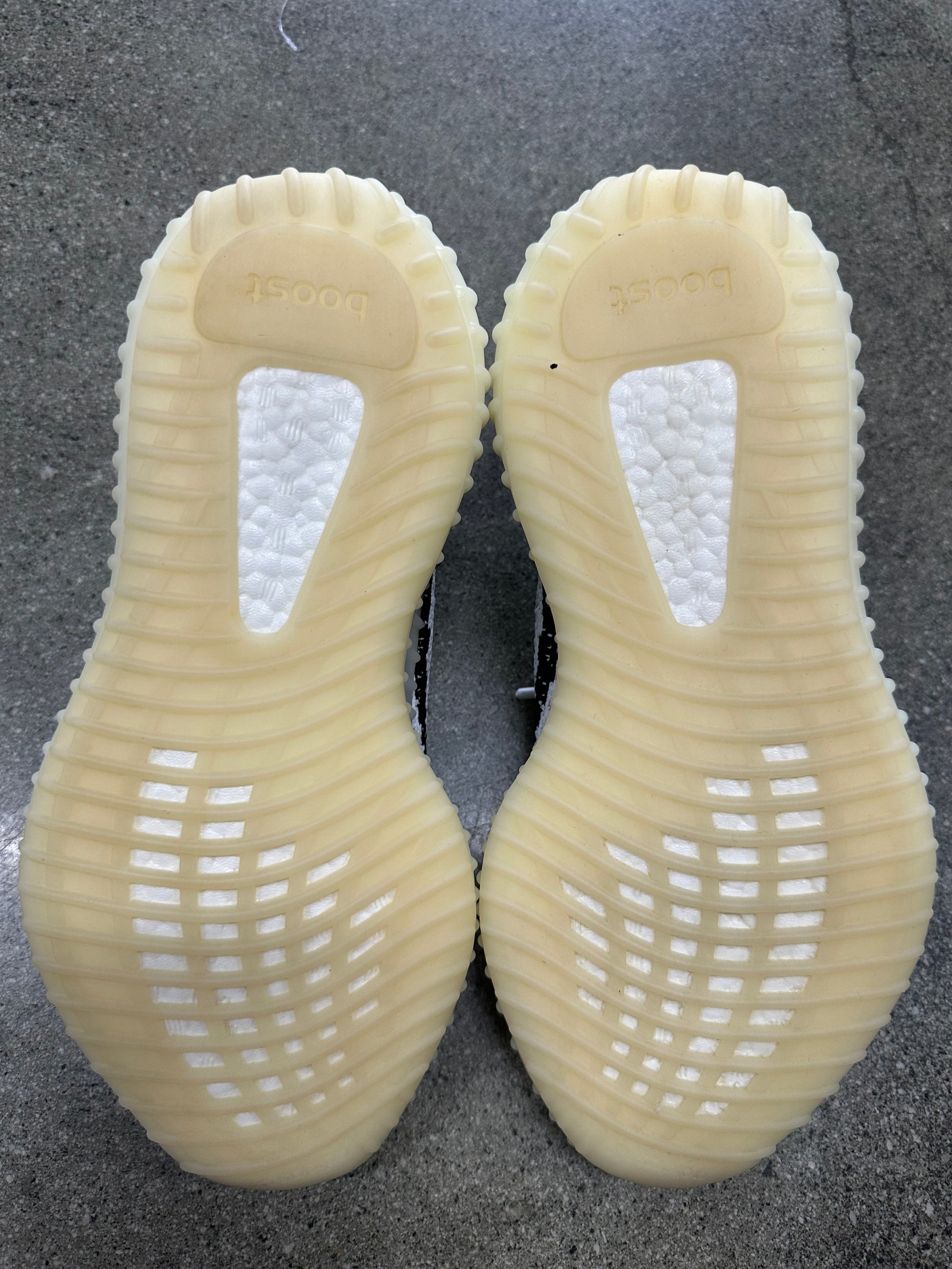 YEEZY BOOST 350 ZEBRA - SIZE 7 (WORN)