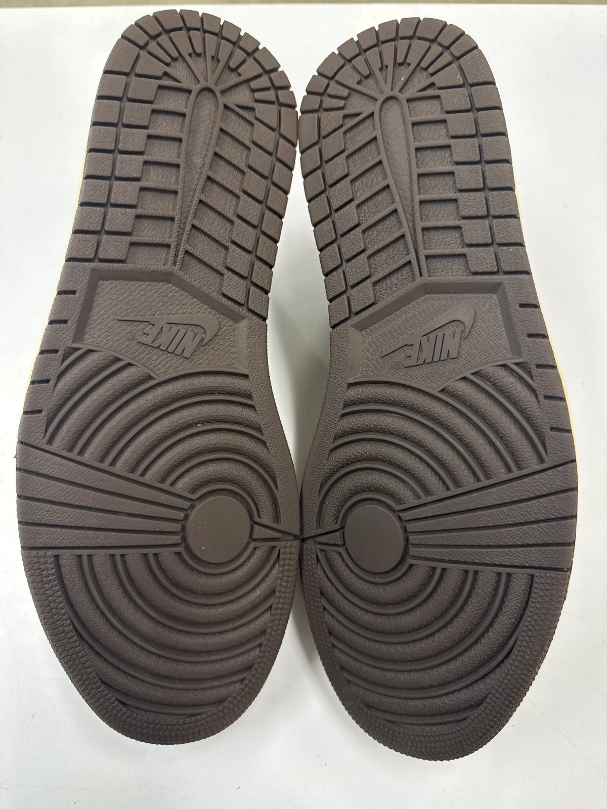 AIR JORDAN 1 LOW TRAVIS SCOTT MOCHA - SIZE 12 (WORN) - SUPER CLEAN