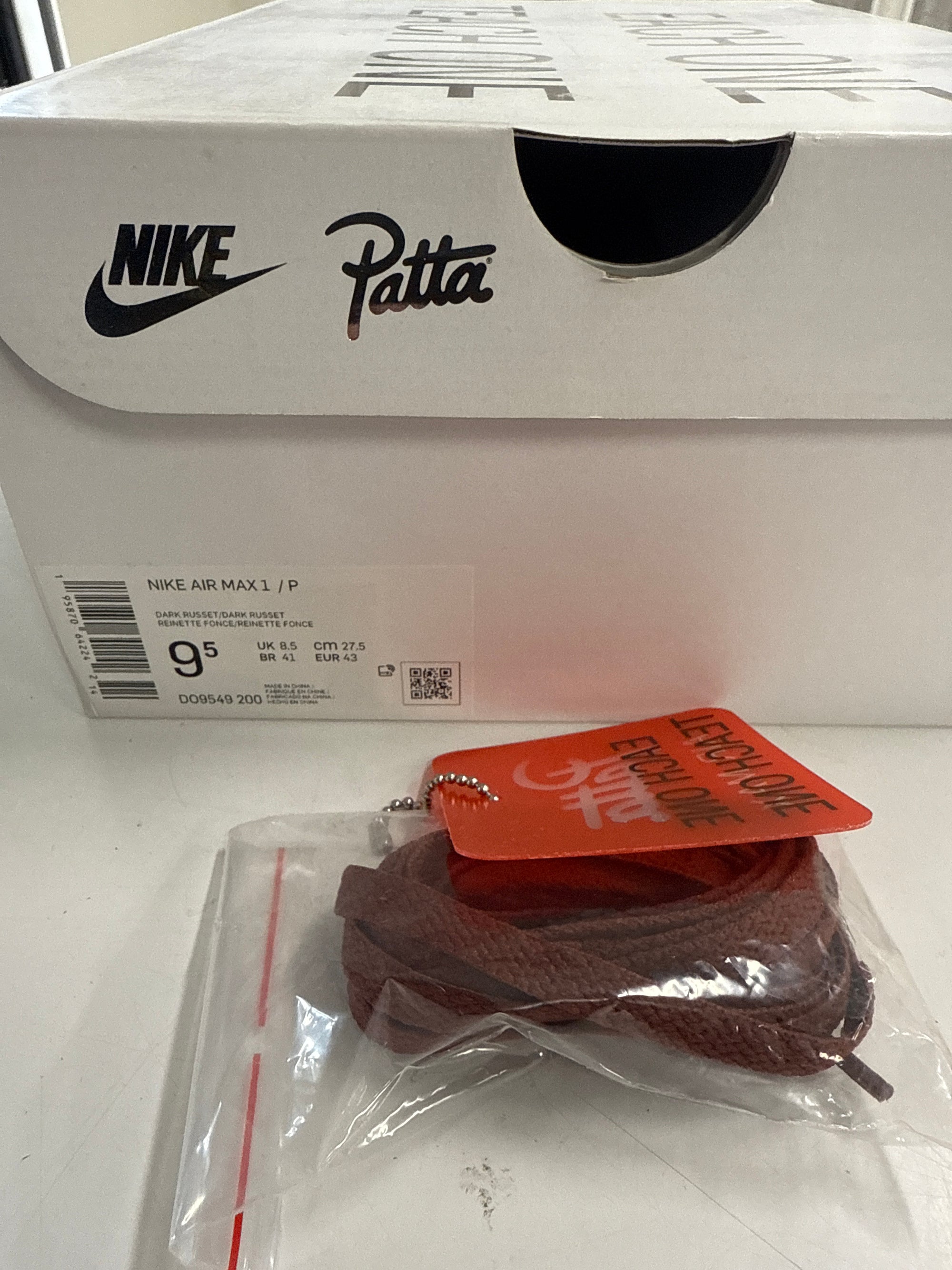 AIR MAX 1 PATTA THE NEXT WAVE DARK RUSSETT - SIZE 9.5 (WORN)
