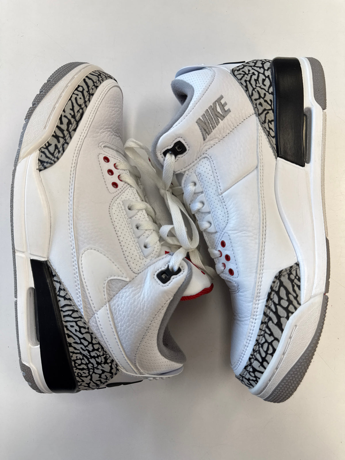 AIR JORDAN 3 JTH SUPER BOWL - SIZE 10 (WORN)