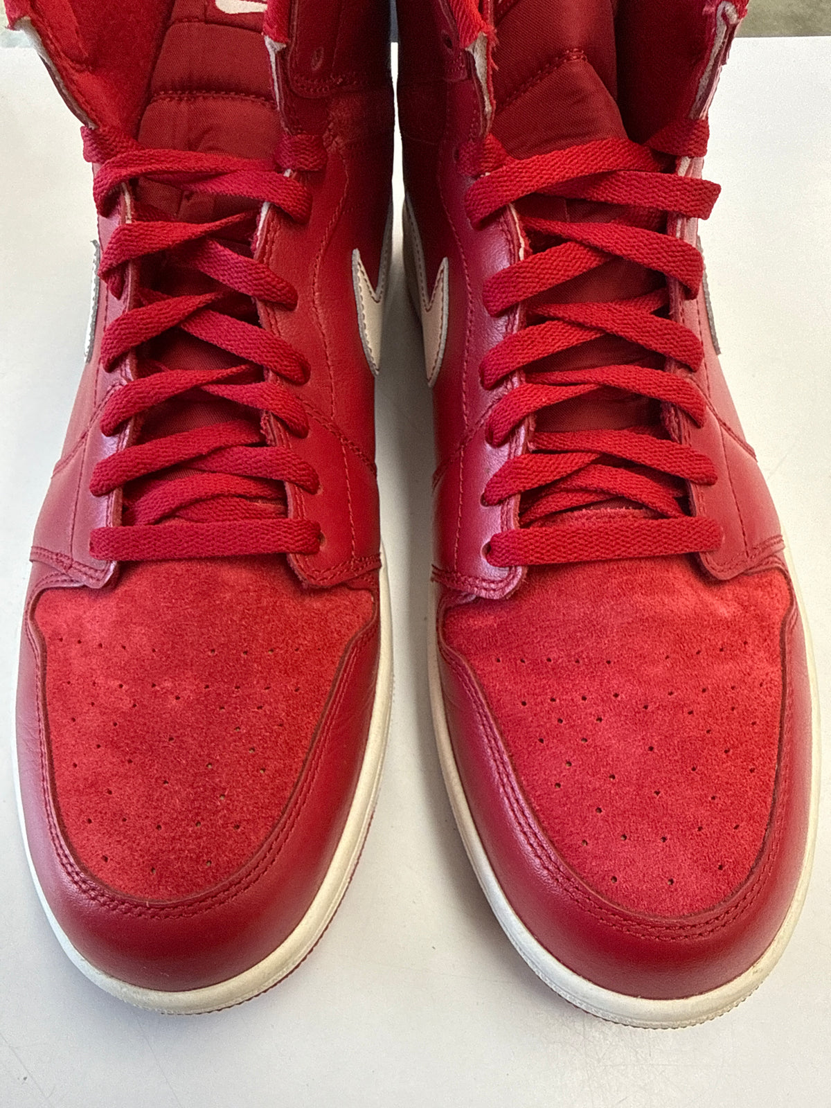 AIR JORDAN 1 HIGH GYM RED 2018 - SIZE 12 (WORN)