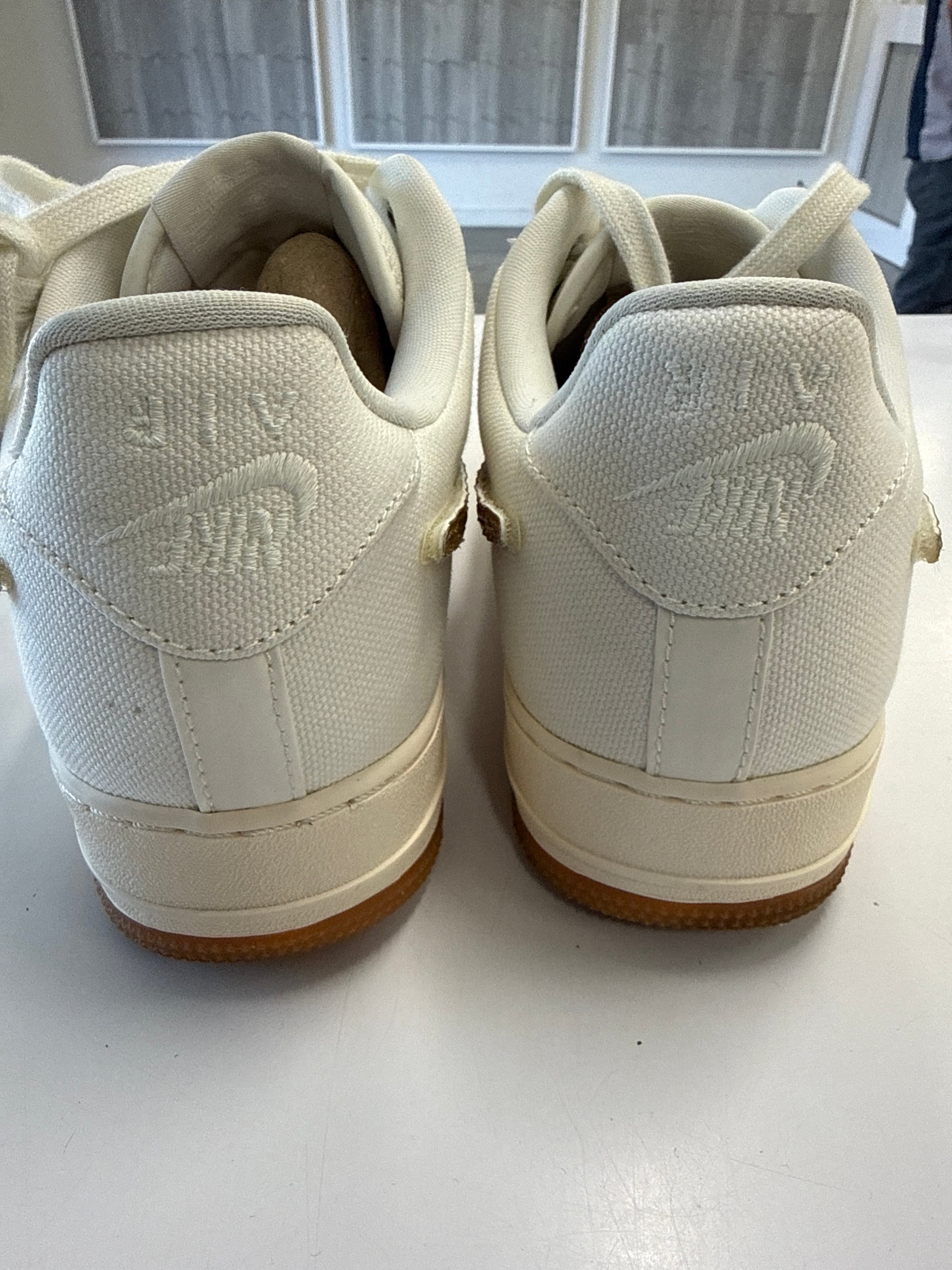 AIR FORCE 1 LOW TRAVIS SCOTT SAIL - SIZE 9.5 (WORN)
