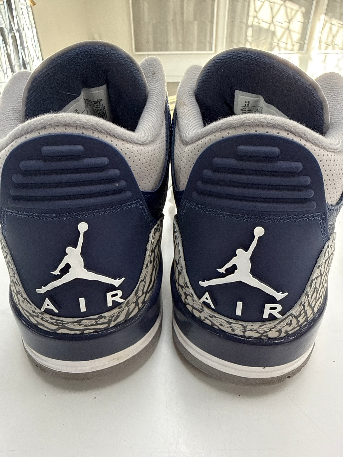 AIR JORDAN 3 GEORGETOWN - SIZE 12 (WORN)