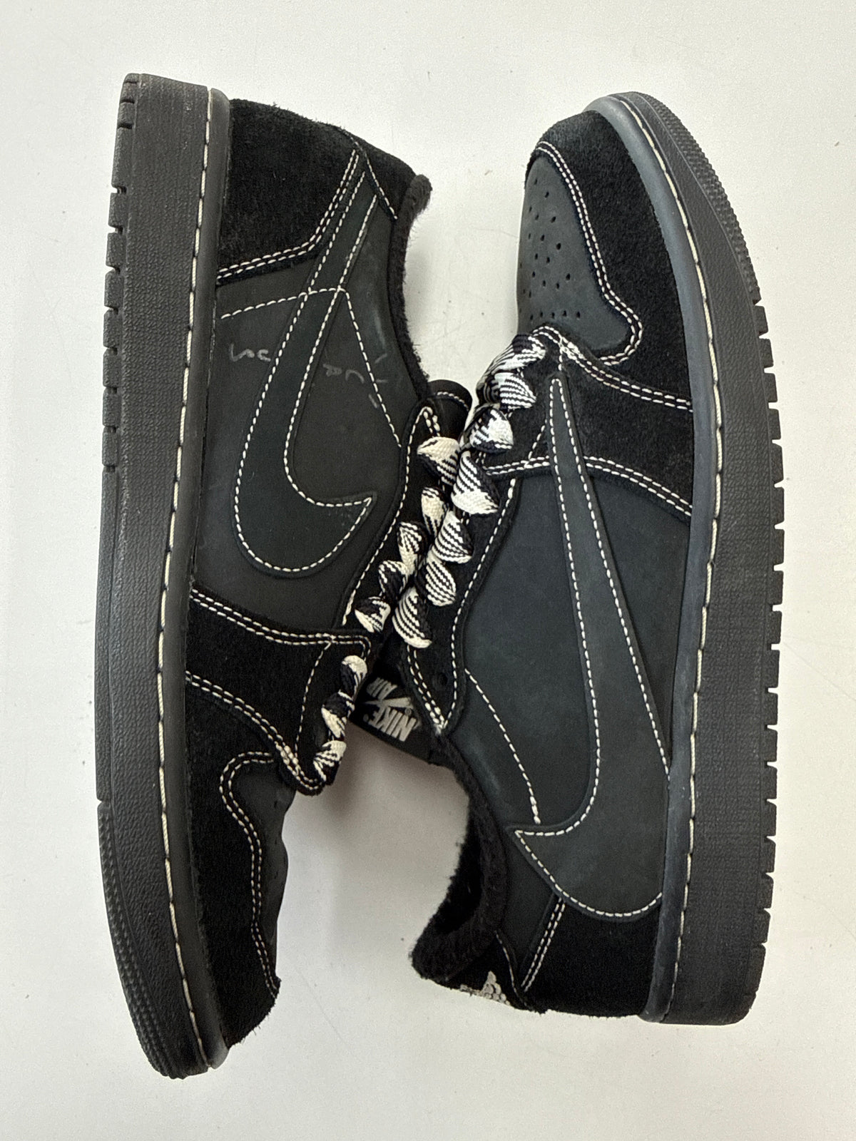 AIR JORDAN 1 LOW TRAVIS SCOTT PHANTOM - SIZE 9.5 (WORN)