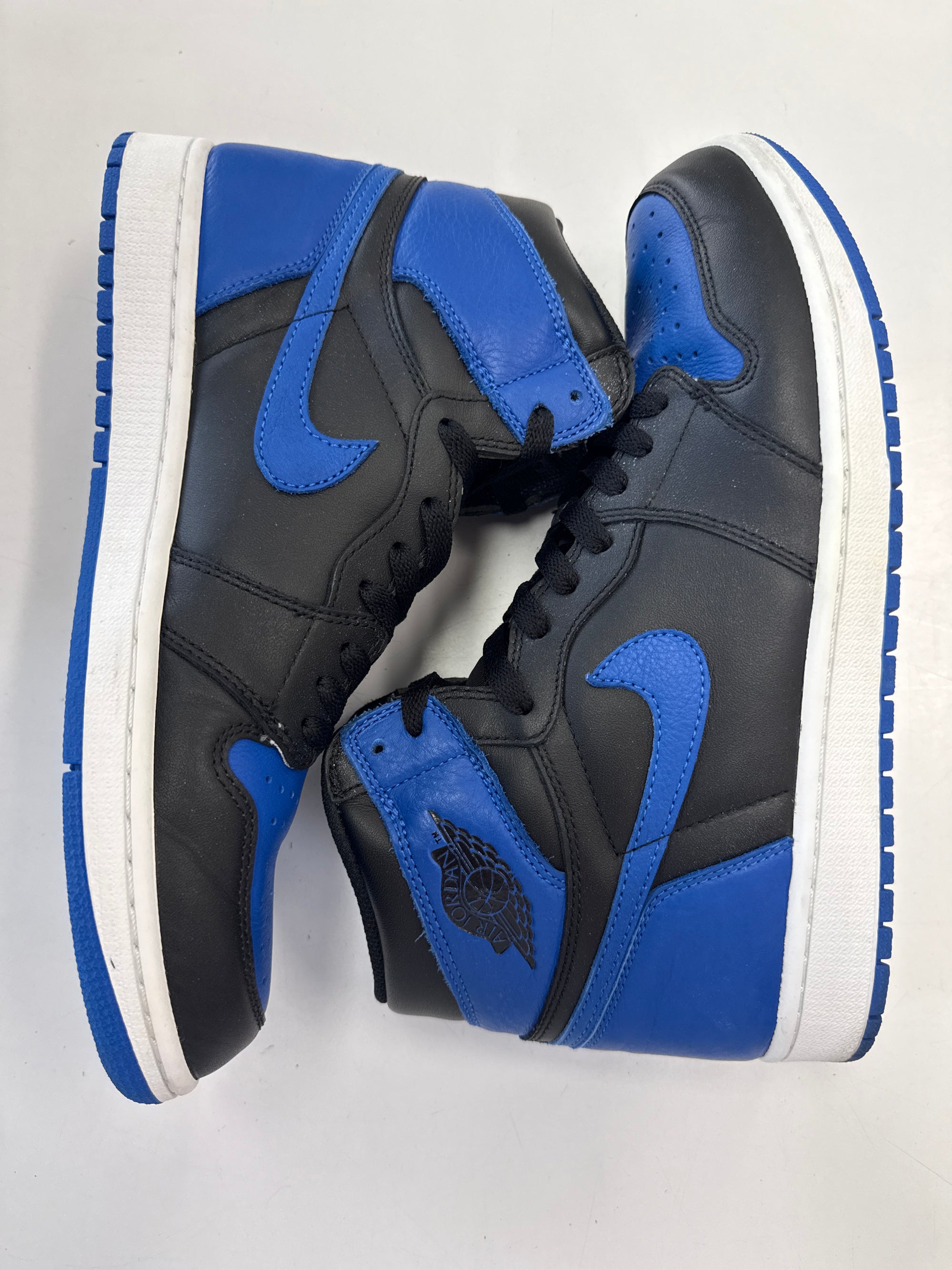 AIR JORDAN 1 ROYAL HIGH 2017 - SIZE 10.5 (WORN)