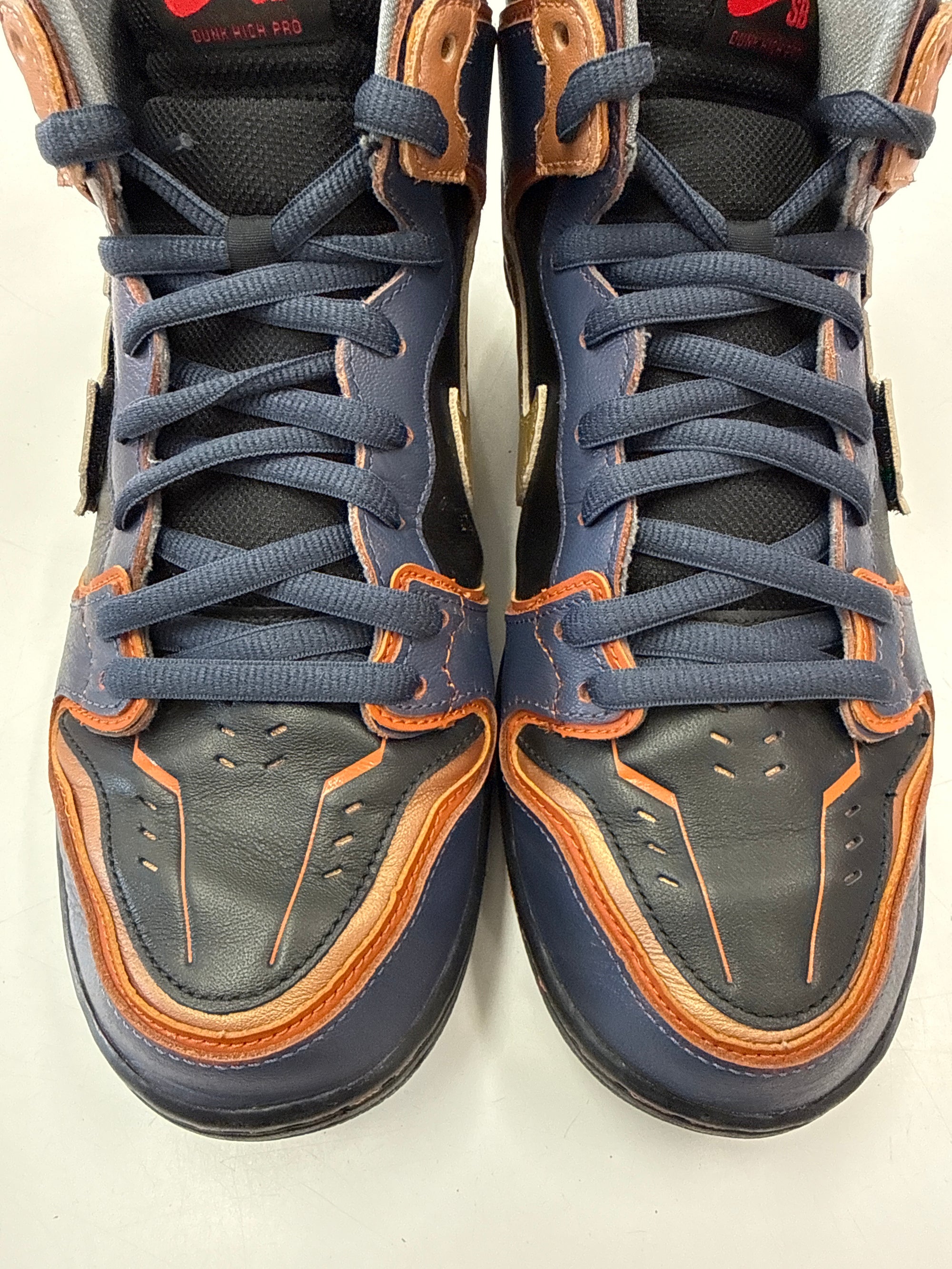 SB DUNK HIGH PRO QS GUNDAM BANSHEE - SIZE 10.5 (WORN)