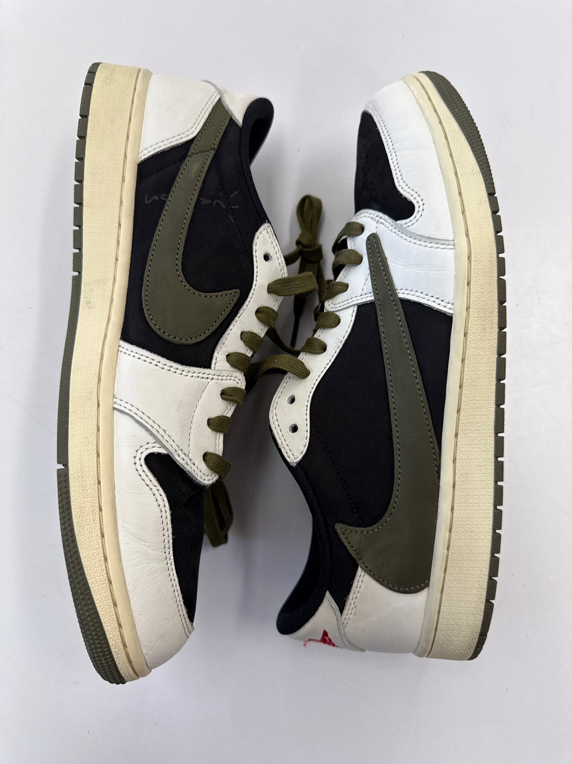 WMNS AIR JORDAN 1 LOW OLIVE - SIZE W13.5 M12 (WORN)