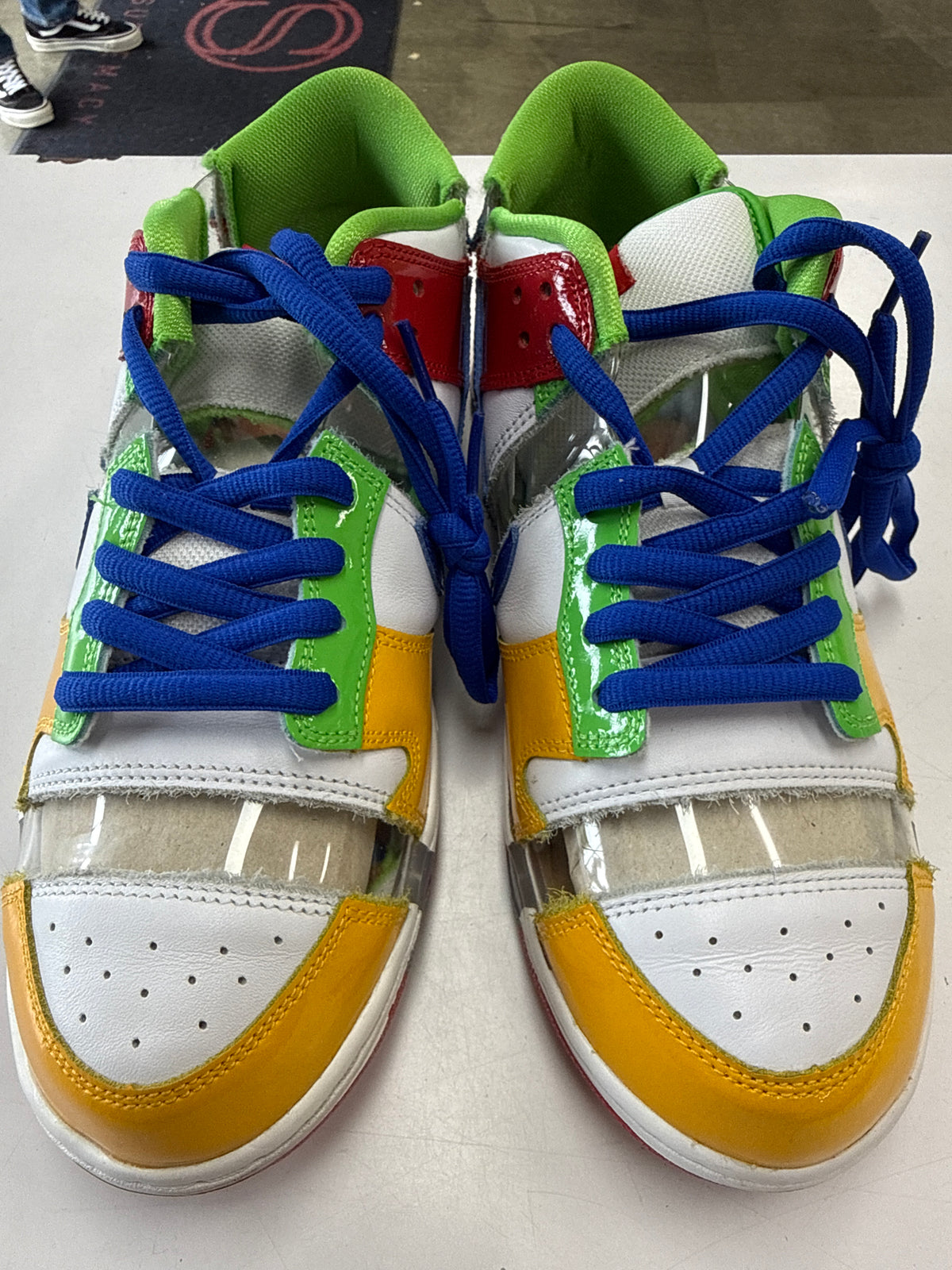 SB DUNK LOW SANDY BODECKER - SIZE 12 (WORN