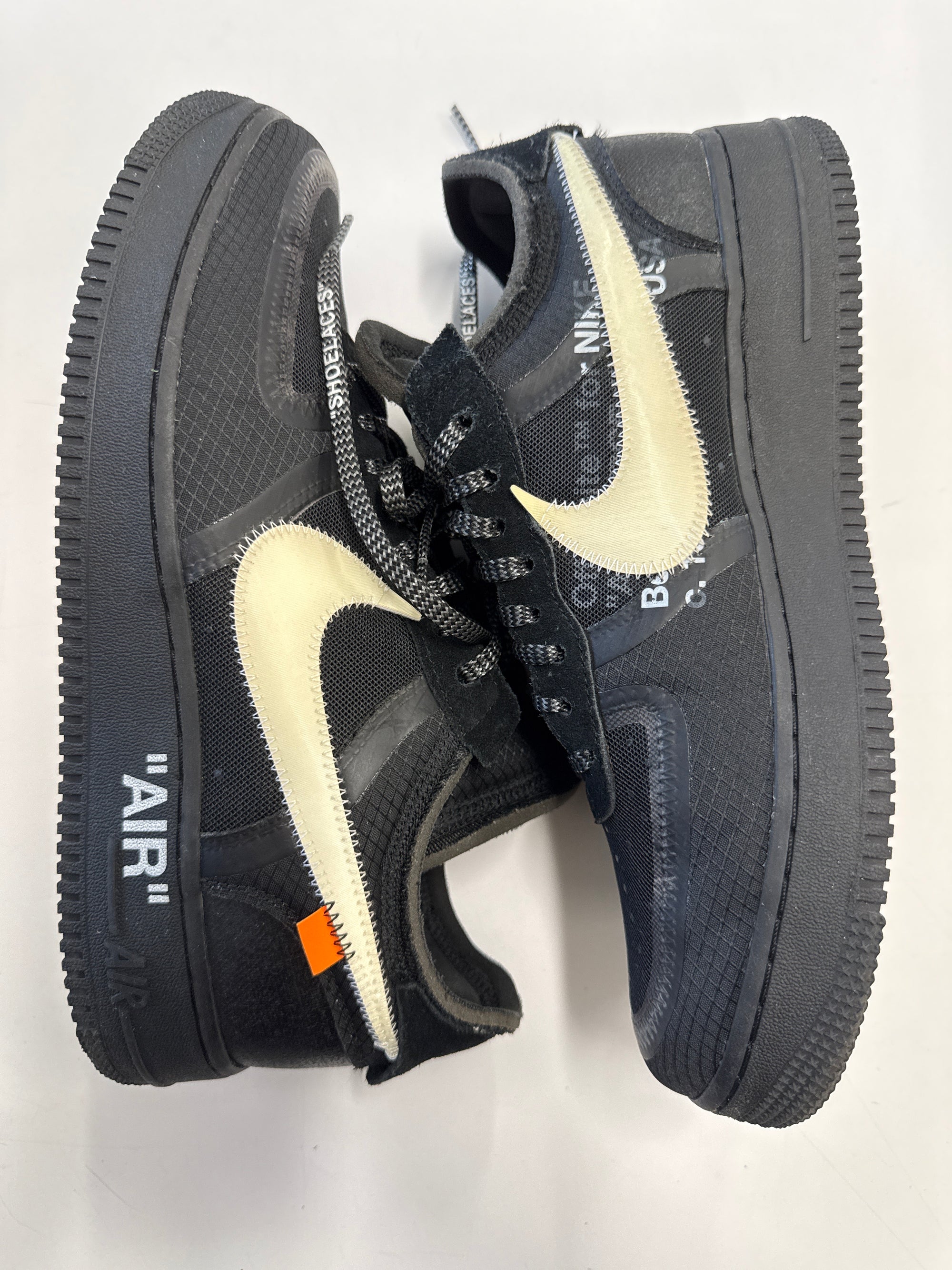 OFF WHITE AIR FORCE 1 LOW BLACK WHITE - SIZE 10 (WORN)