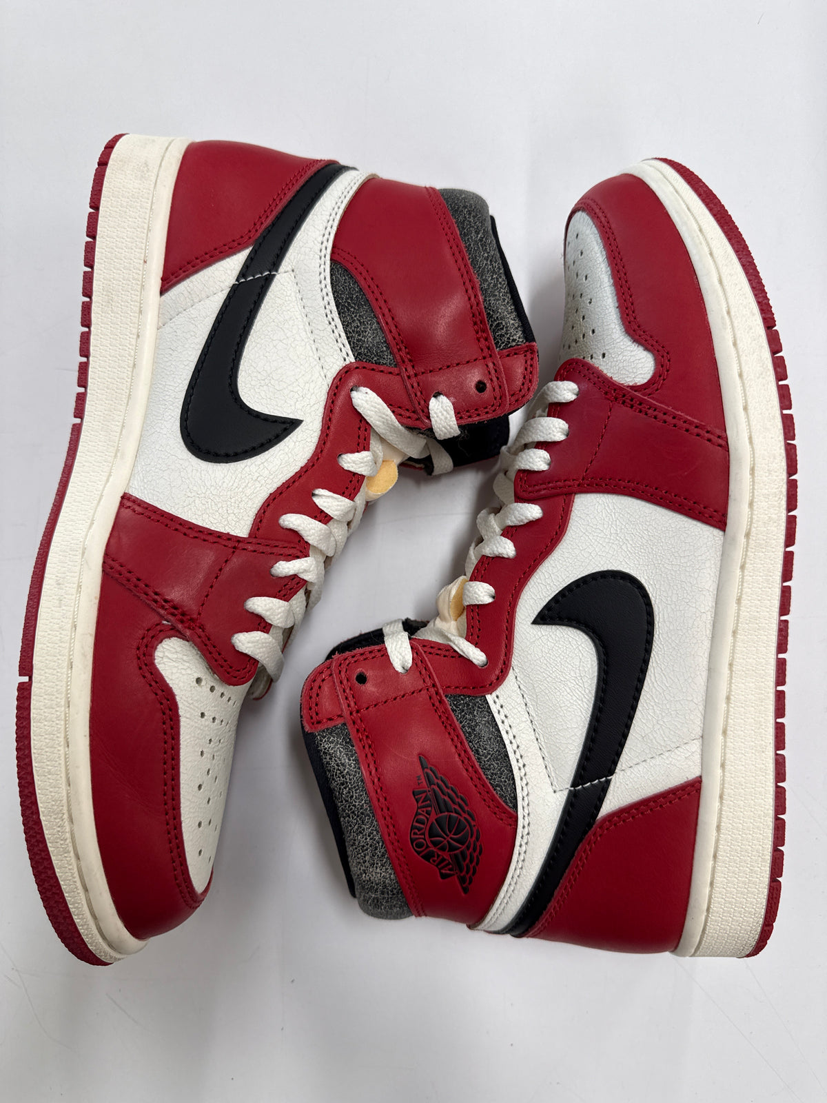 AIR JORDAN 1 HIGH LOST AND FOUND - SIZE 10 (WORN)
