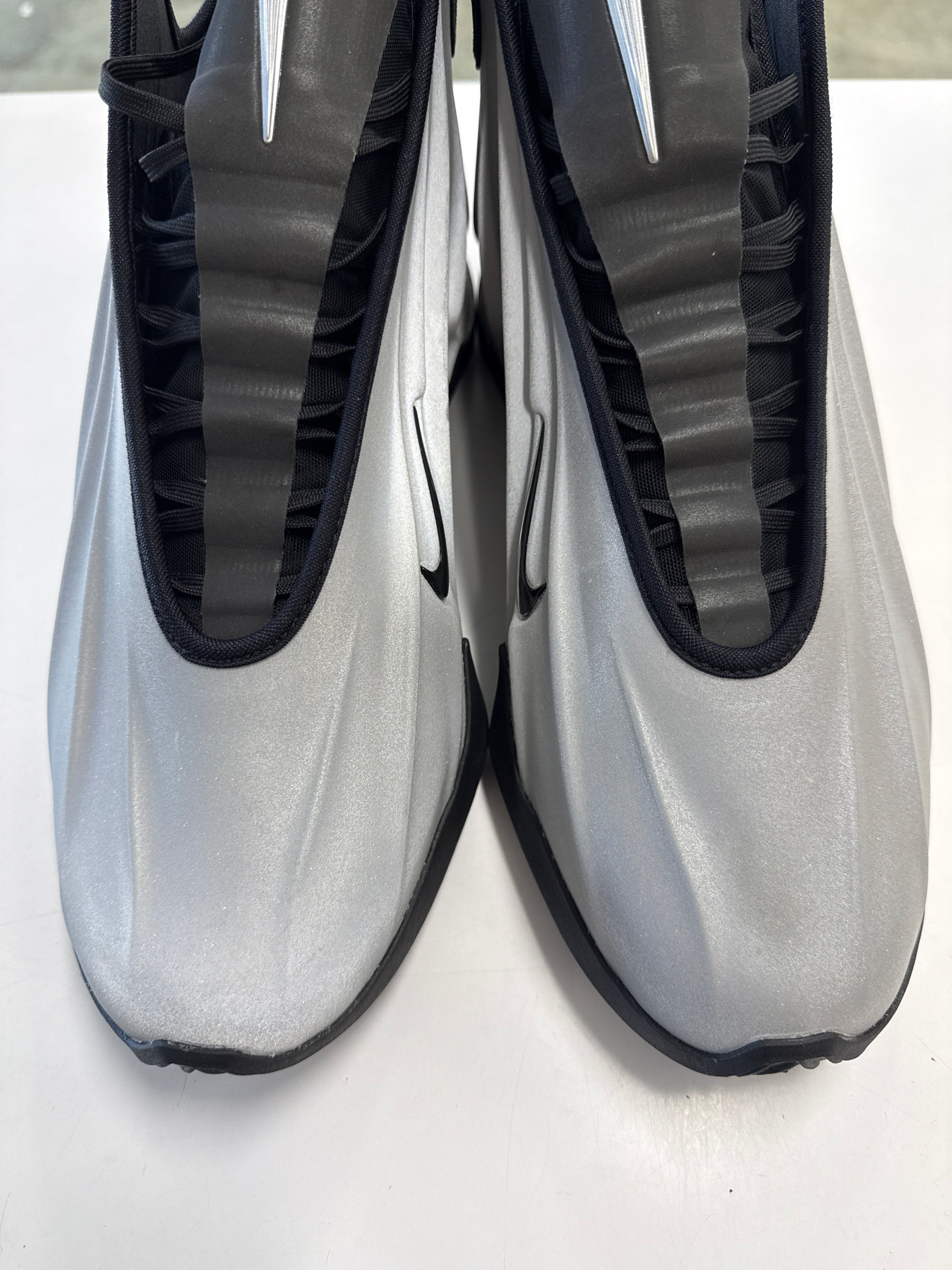 GT FUTURE METALLIC SILVER - SIZE 11.5 (WORN)