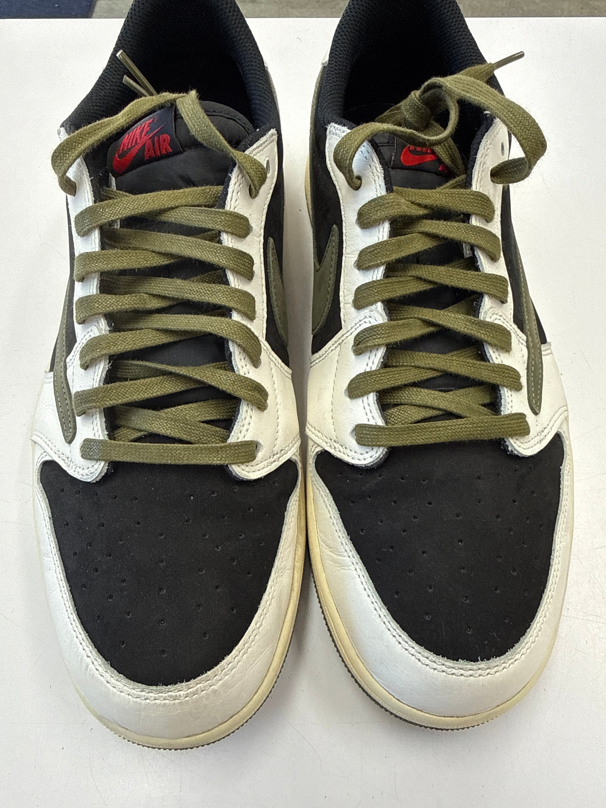 WMNS AIR JORDAN 1 LOW OLIVE - SIZE W13.5 M12 (WORN)