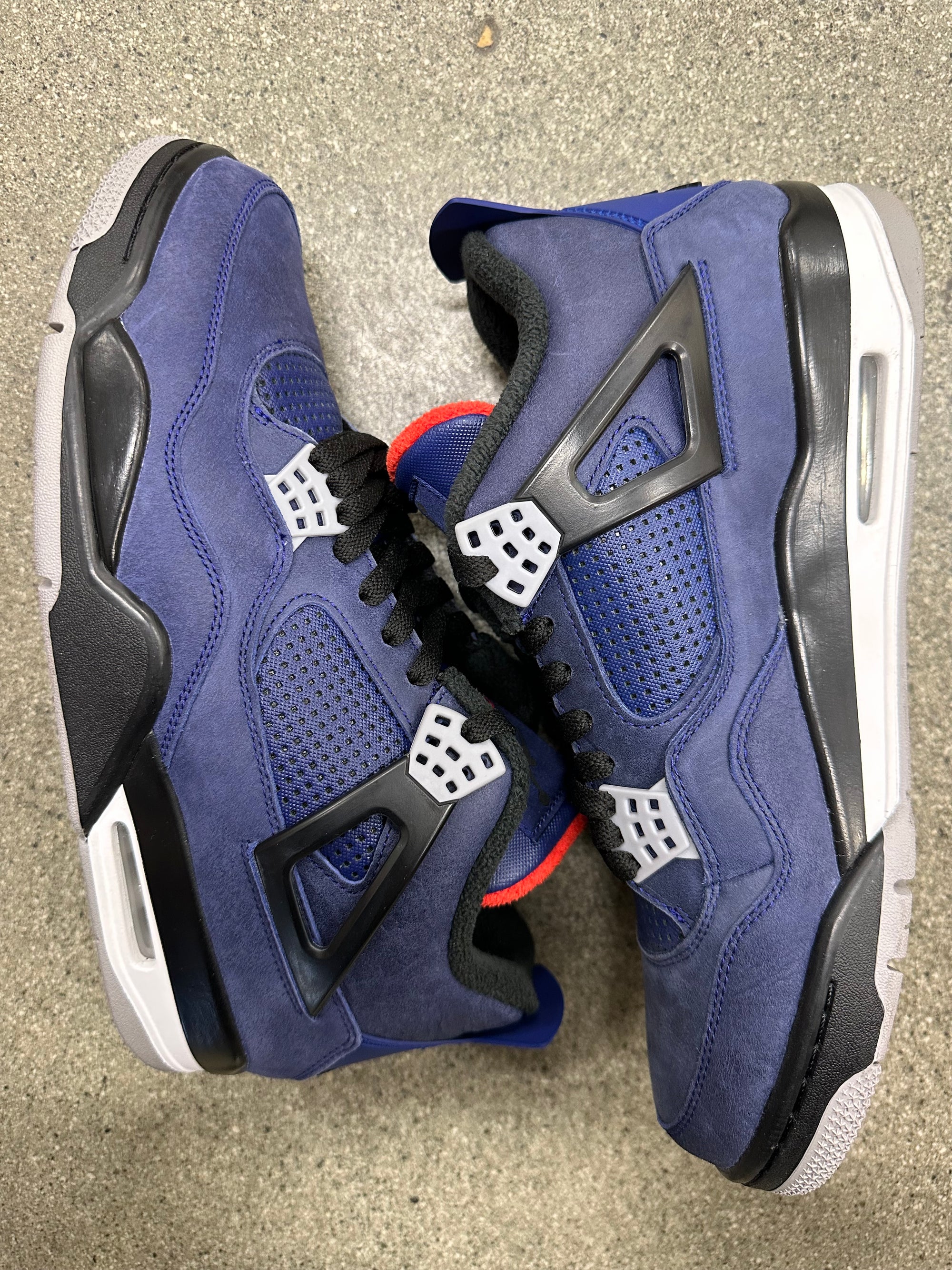 AIR JORDAN 4 WINTERIZED - SIZE 11.5 (WORN) (SUPER CLEAN)