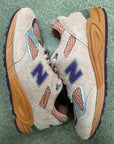 NEW BALANCE SALAHE SAND BE THE TIME - SIZE 10 (WORN)