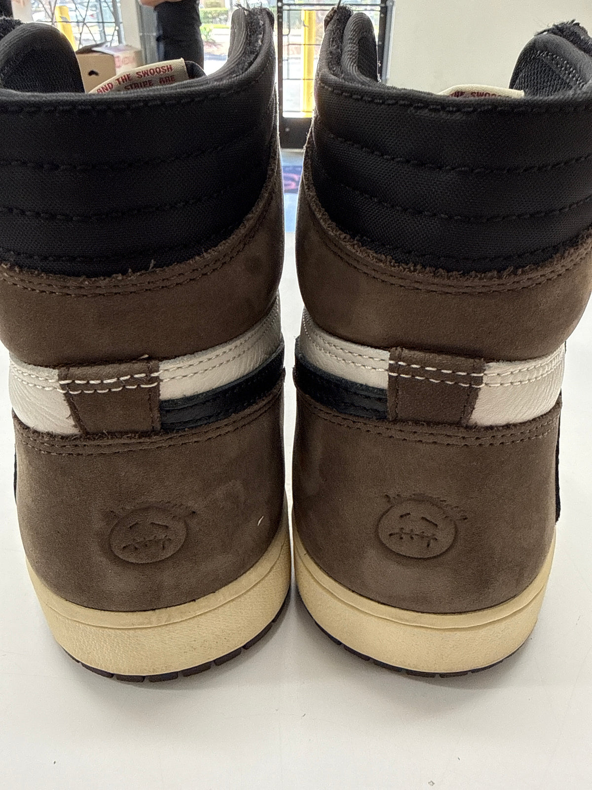 AIR JORDAN 1 HIGH TRAVIS SCOTT MOCHA - SIZE 12 (WORN) - SUPER CLEAN