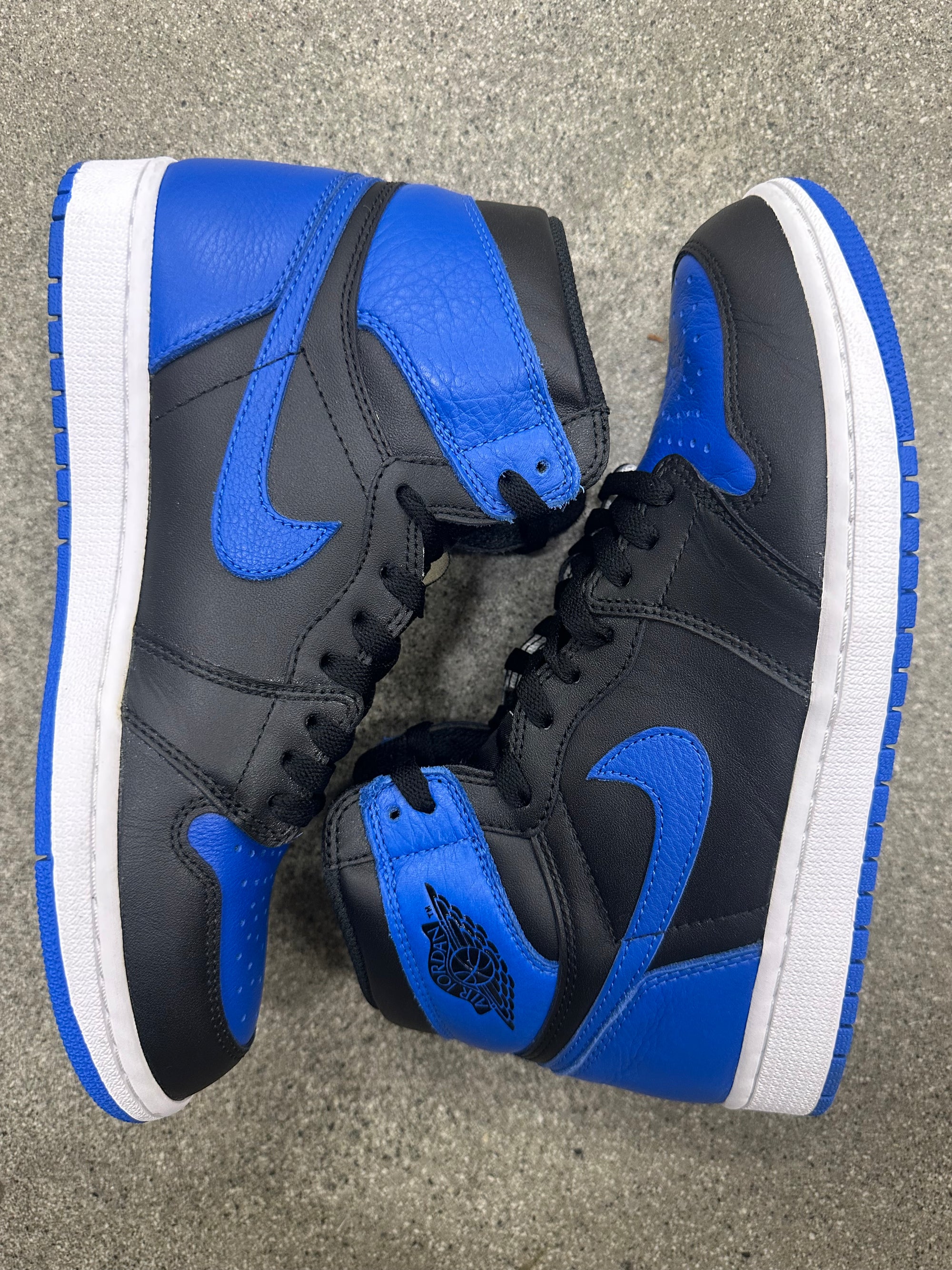 AIR JORDAN 1 ROYAL 2017 - SIZE 9 (WORN) - SUPER CLEAN